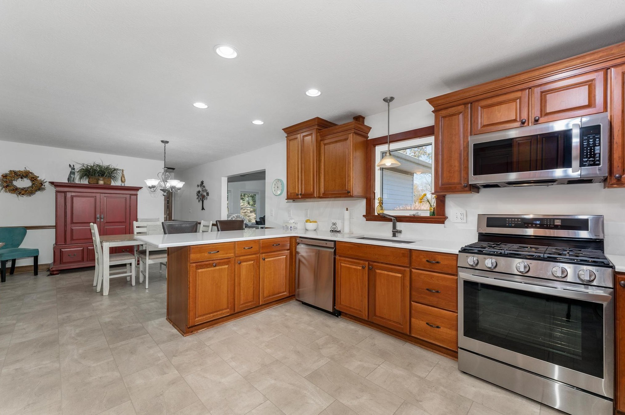 1860 Ginder Rd, Lancaster OH  43130-9175 exterior