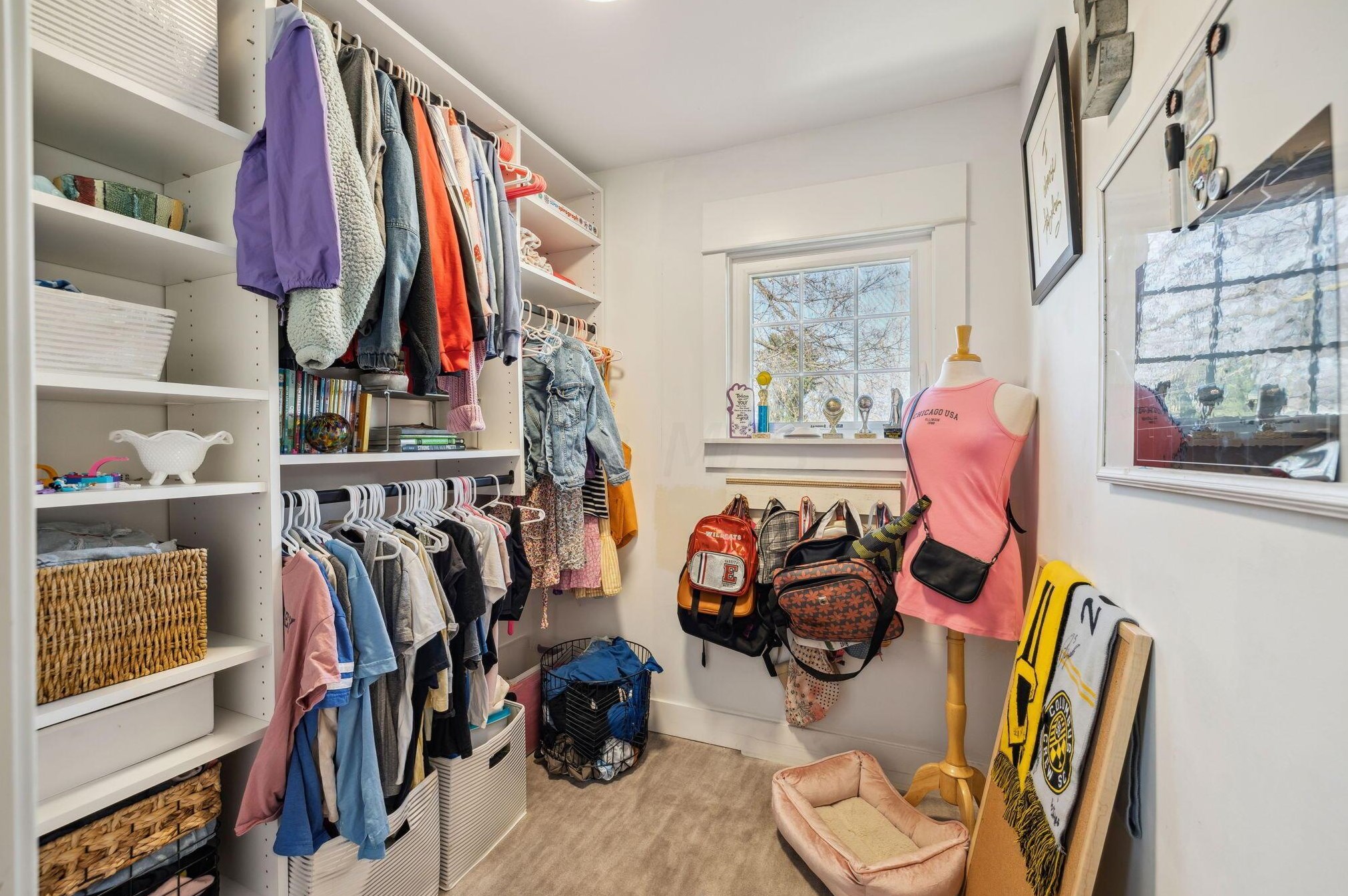 137 Roosevelt Ave, Columbus OH 43209-1160 exterior