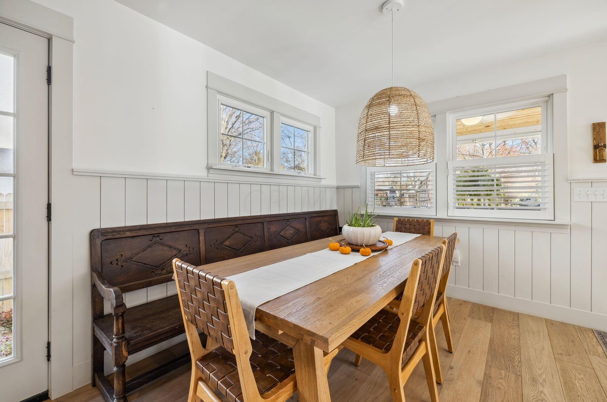 137 Roosevelt Ave, Columbus OH 43209-1160 exterior