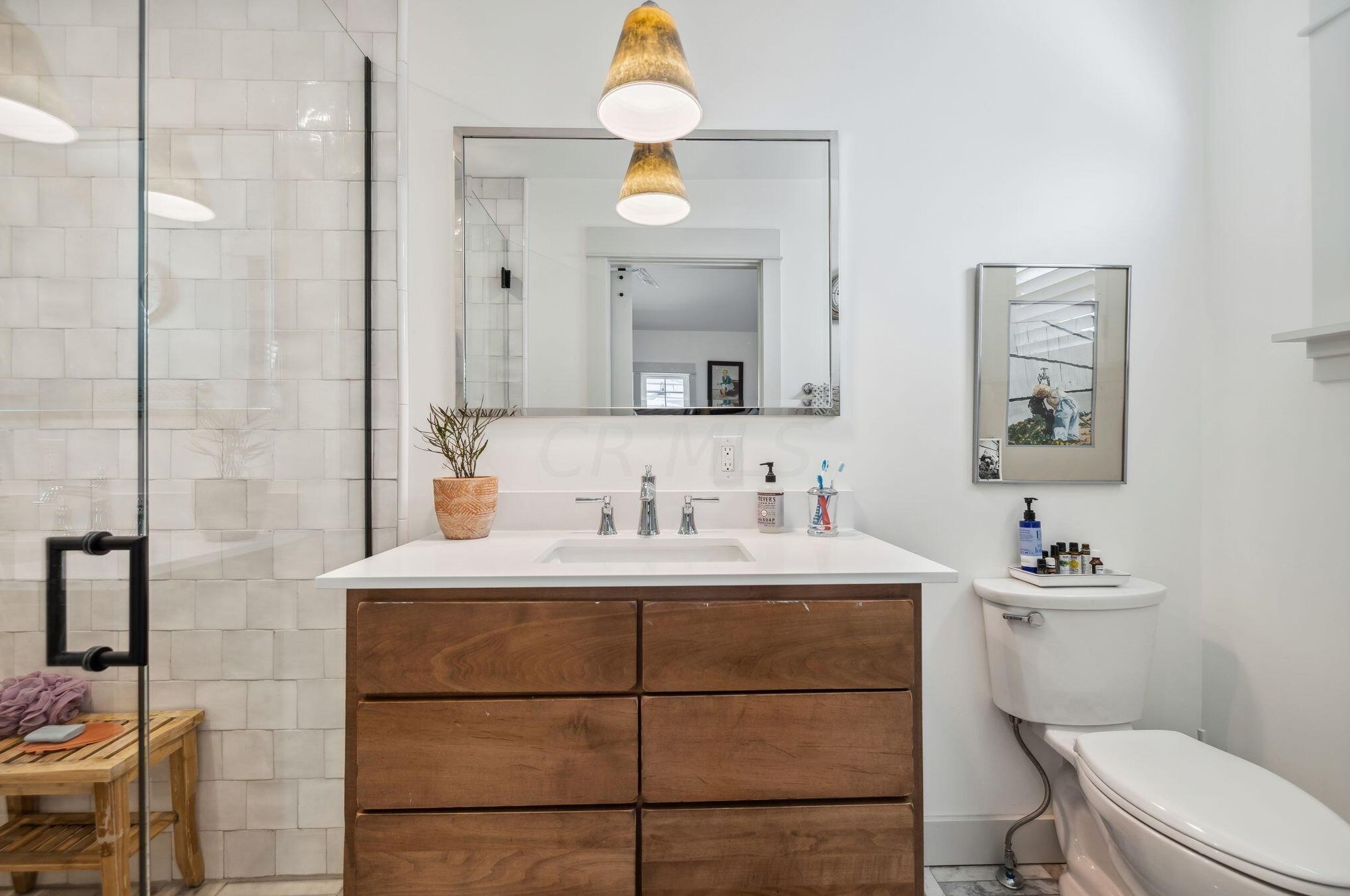 137 Roosevelt Ave, Columbus OH 43209-1160 exterior