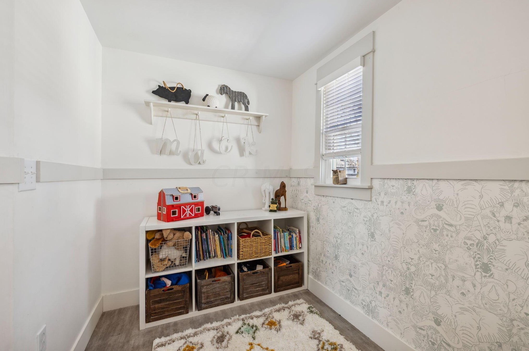 137 Roosevelt Ave, Columbus OH 43209-1160 exterior