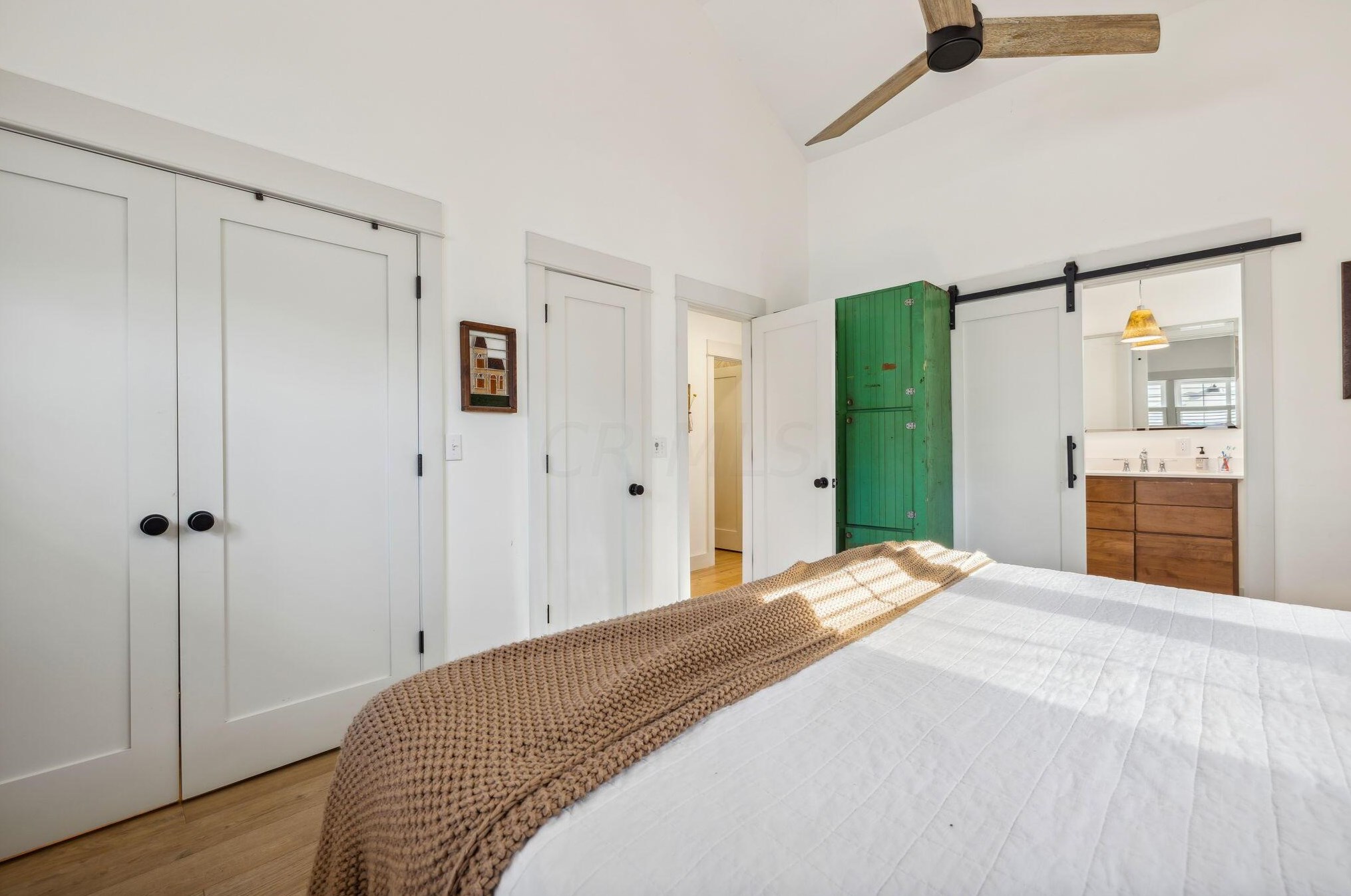 137 Roosevelt Ave, Columbus OH 43209-1160 exterior