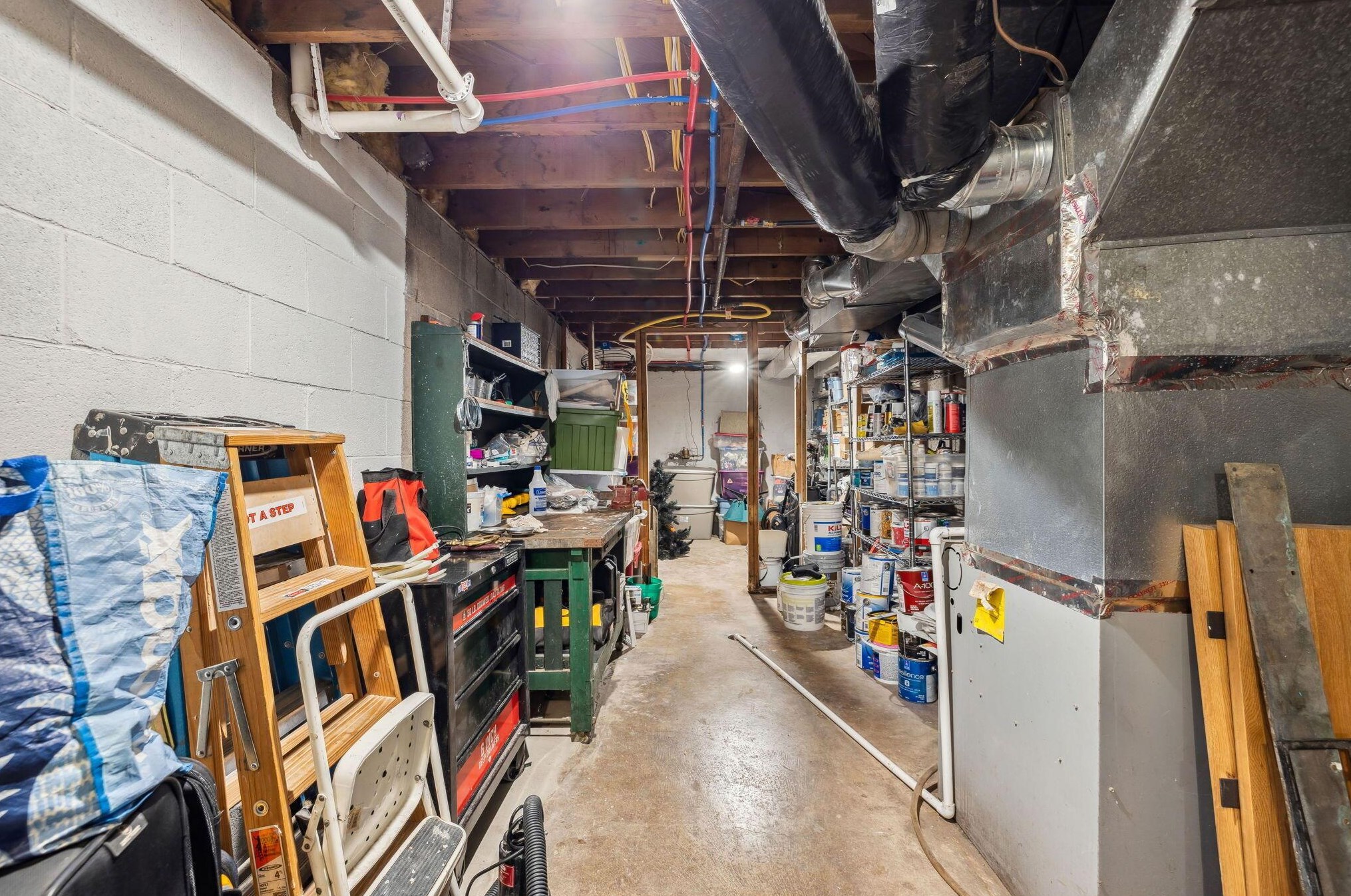 137 Roosevelt Ave, Columbus OH 43209-1160 exterior