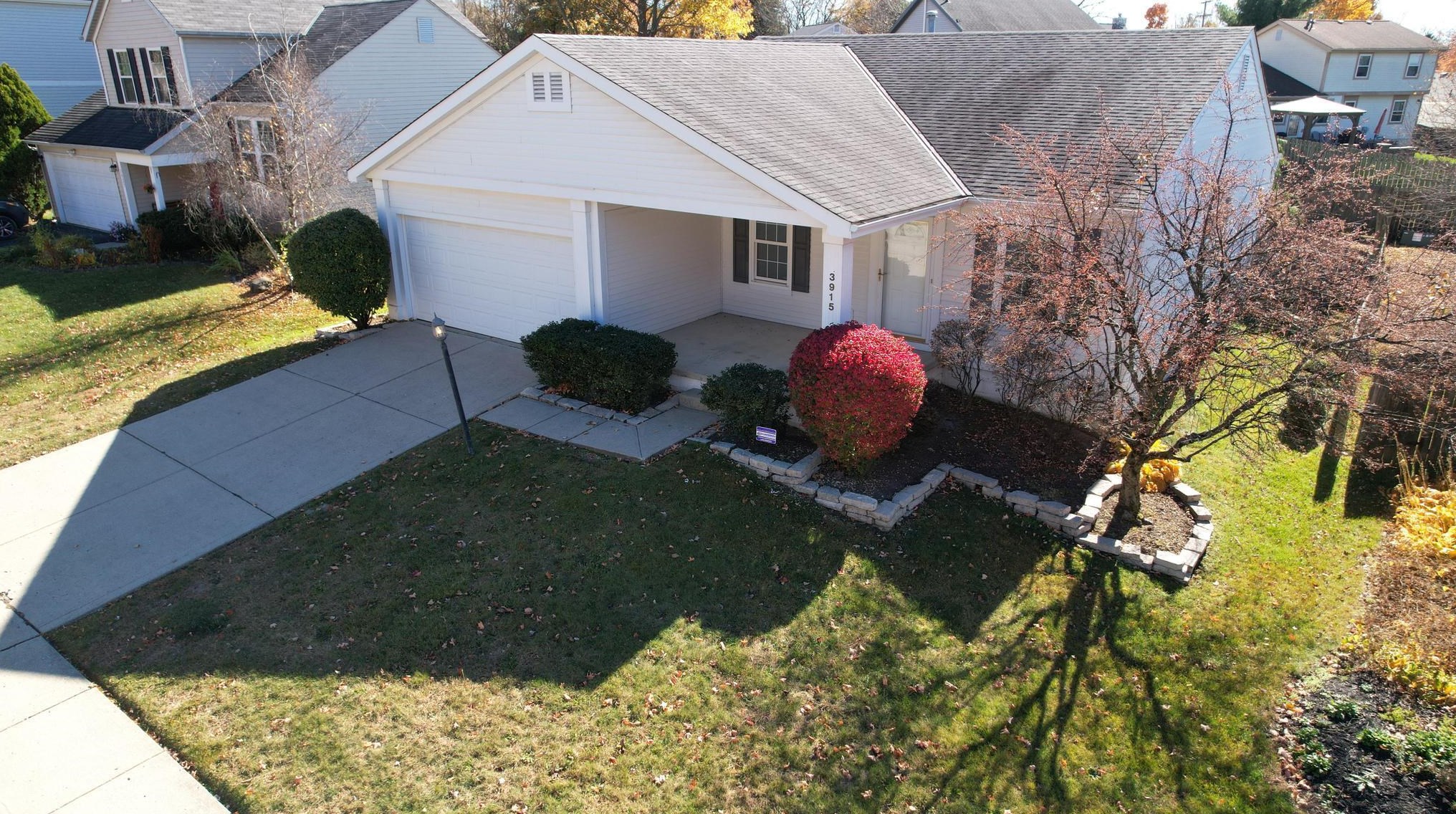 3915 Deer Knoll Dr, Columbus, OH 43230-4141