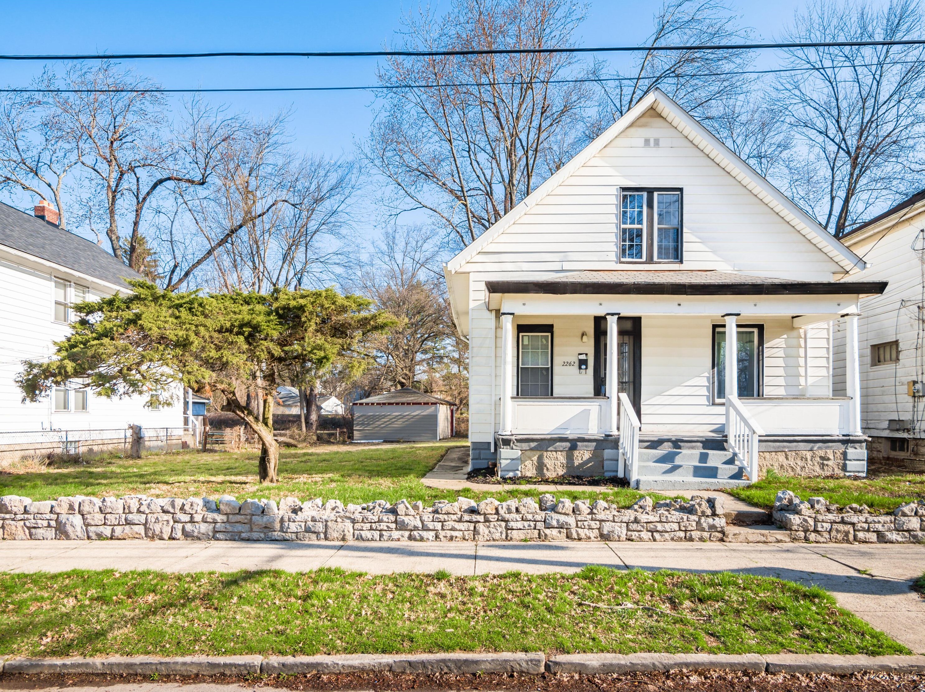 2262 Ridgeway Ave, Columbus OH  43219-2609 exterior