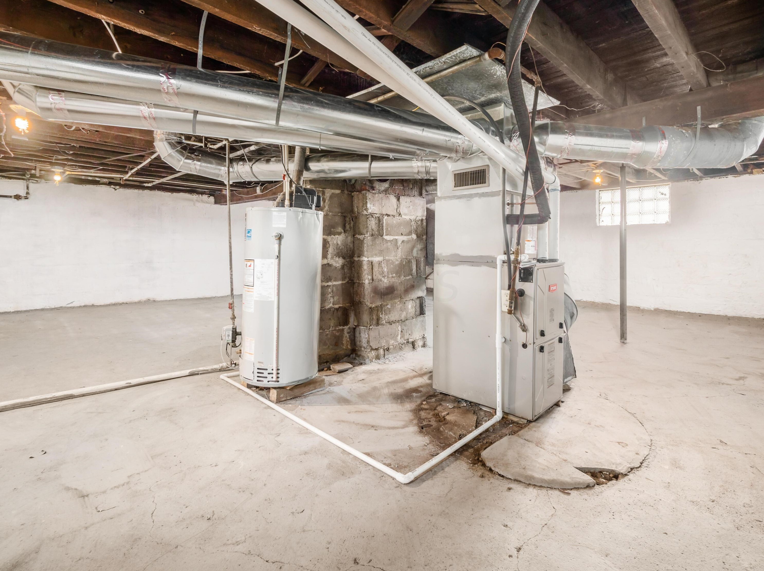 2262 Ridgeway Ave, Columbus OH  43219-2609 exterior