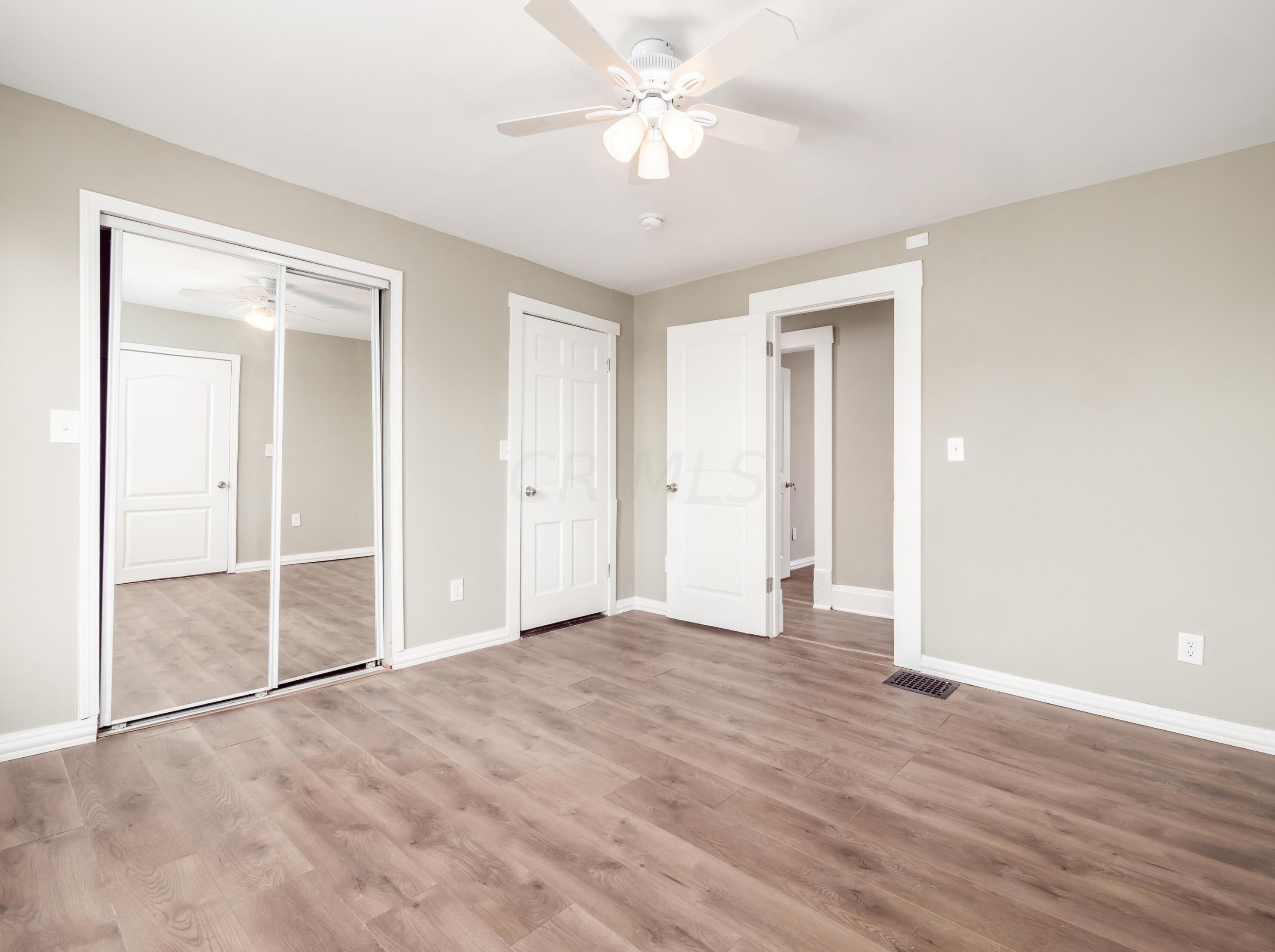 2262 Ridgeway Ave, Columbus OH  43219-2609 exterior