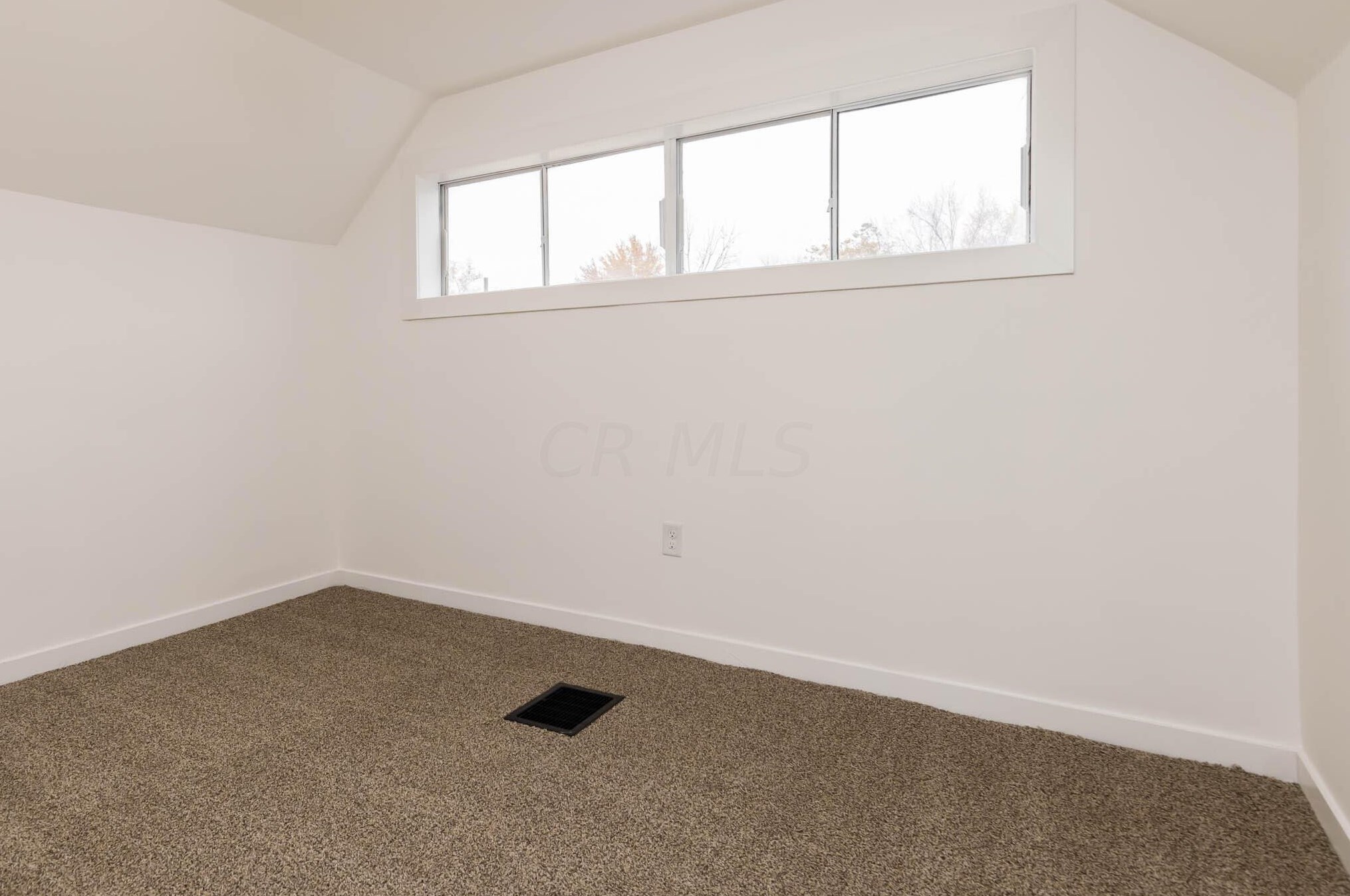 2173 Century Dr, Columbus OH 43211-1919 exterior