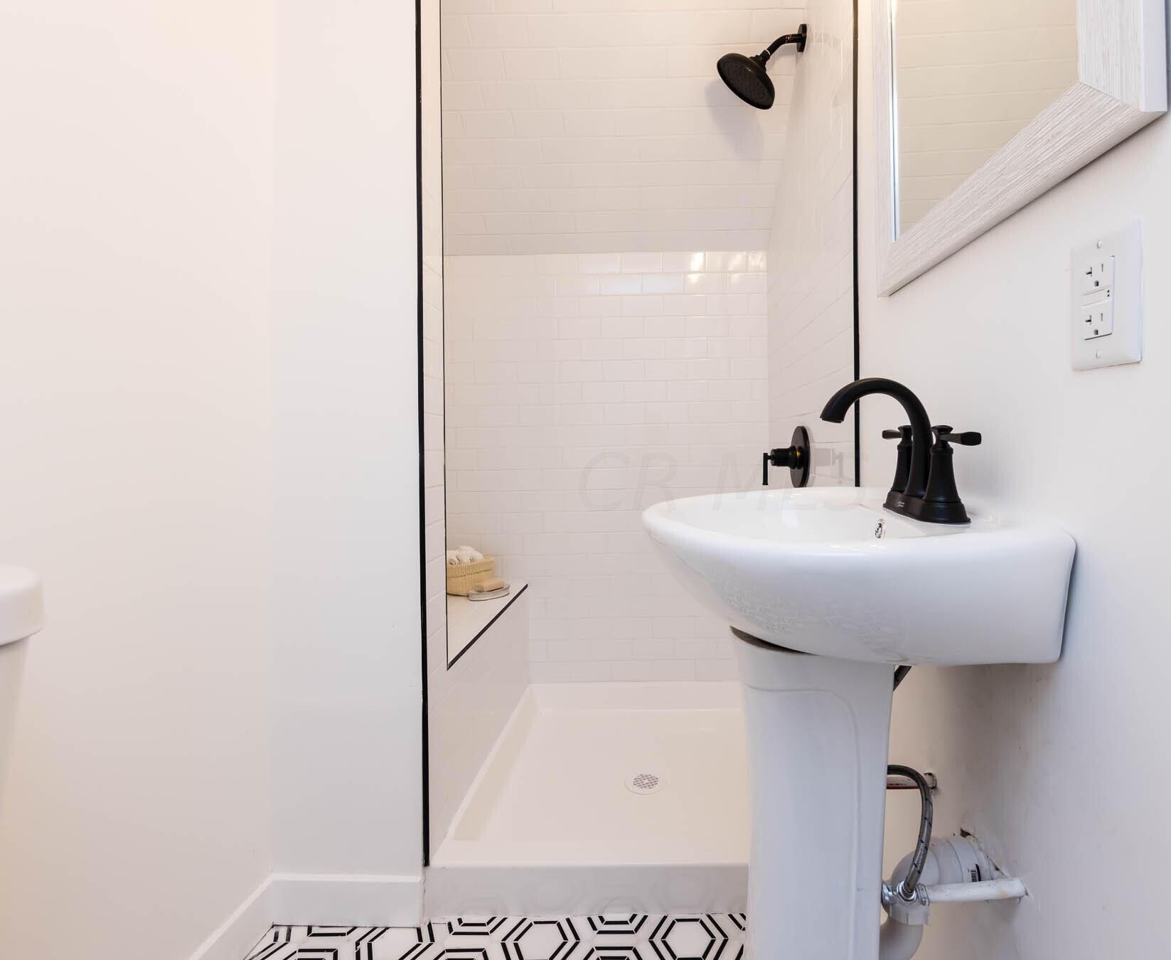 2173 Century Dr, Columbus OH 43211-1919 exterior