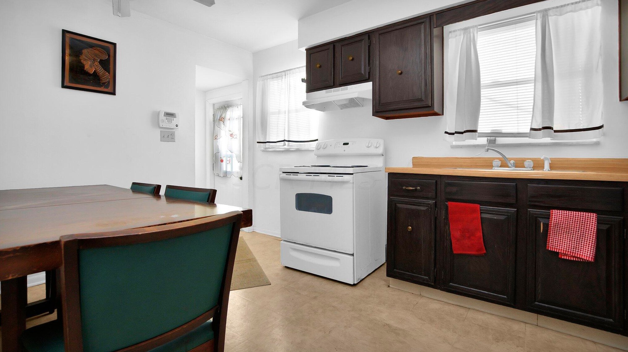 1151 Beechwood Rd, Columbus OH 43227-2008 exterior