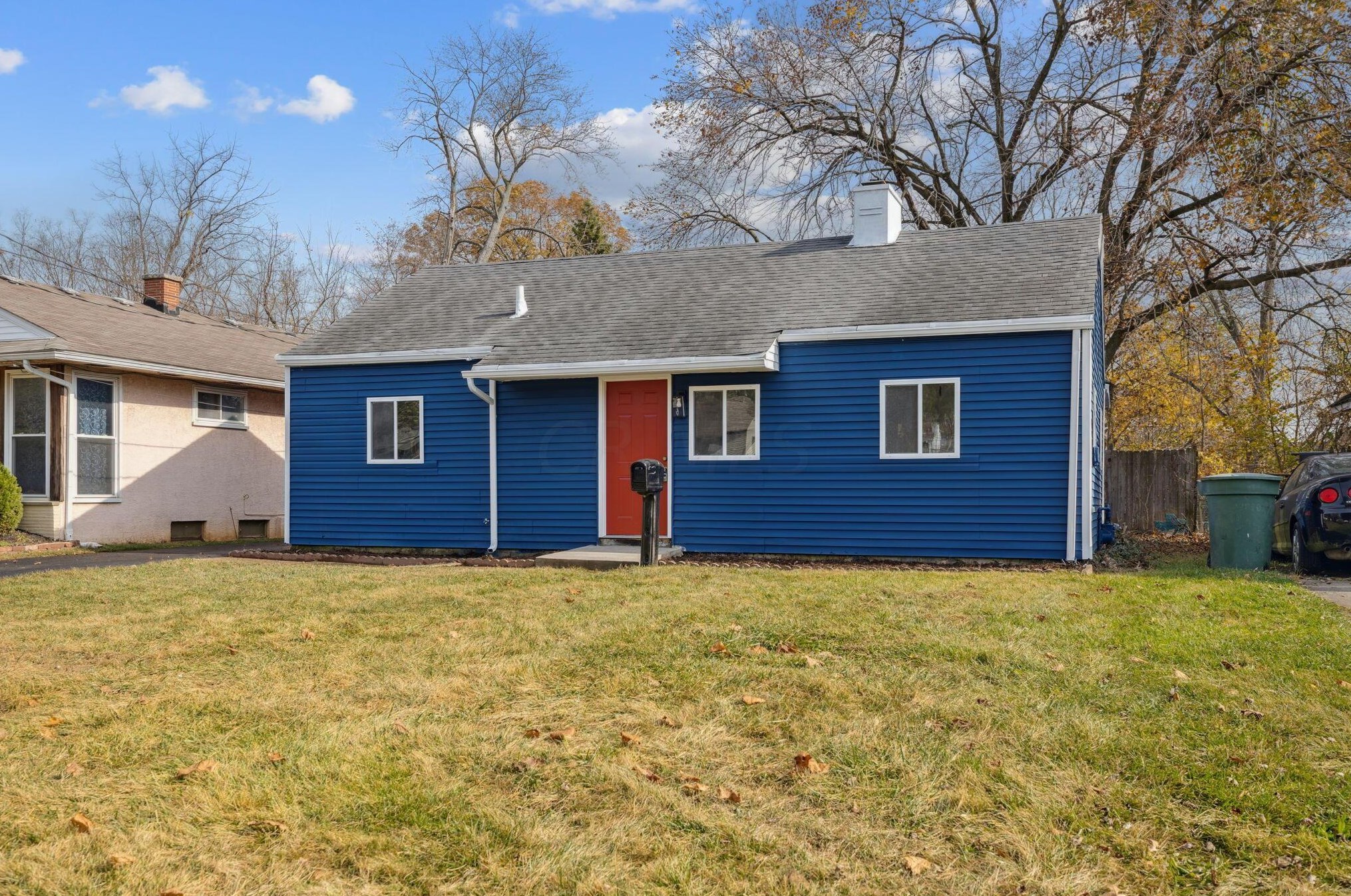 2876 Medina Ave, Columbus, OH 43224-4287