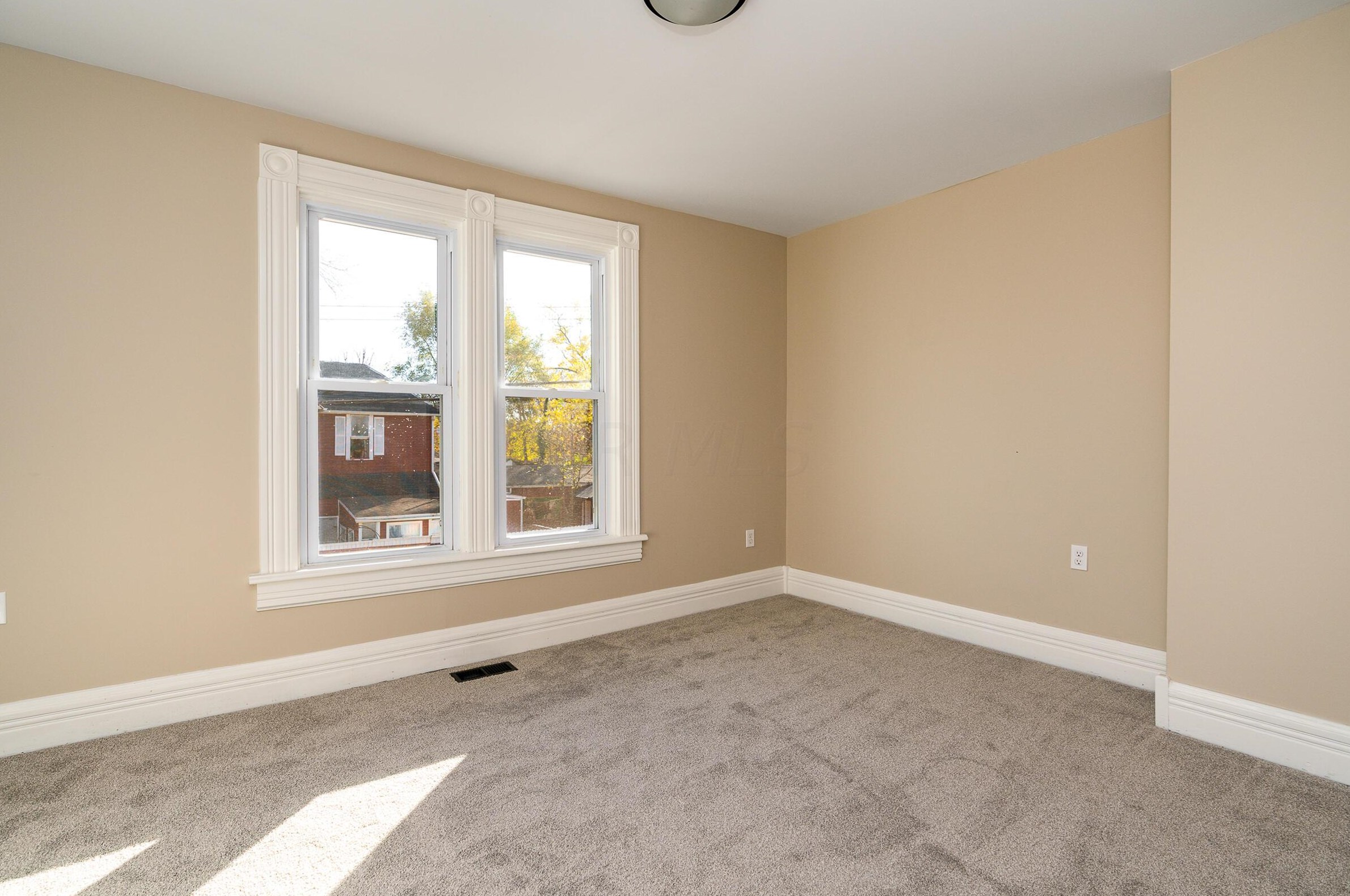 109 Princeton Ave, Columbus OH  43222-1139 exterior