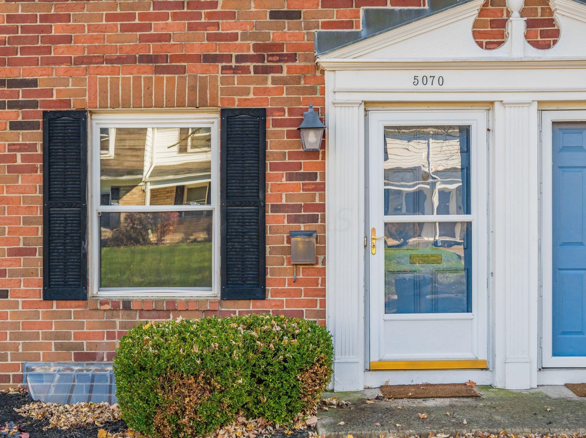 5070 Cambrian Dr, Columbus, OH 43220-2656