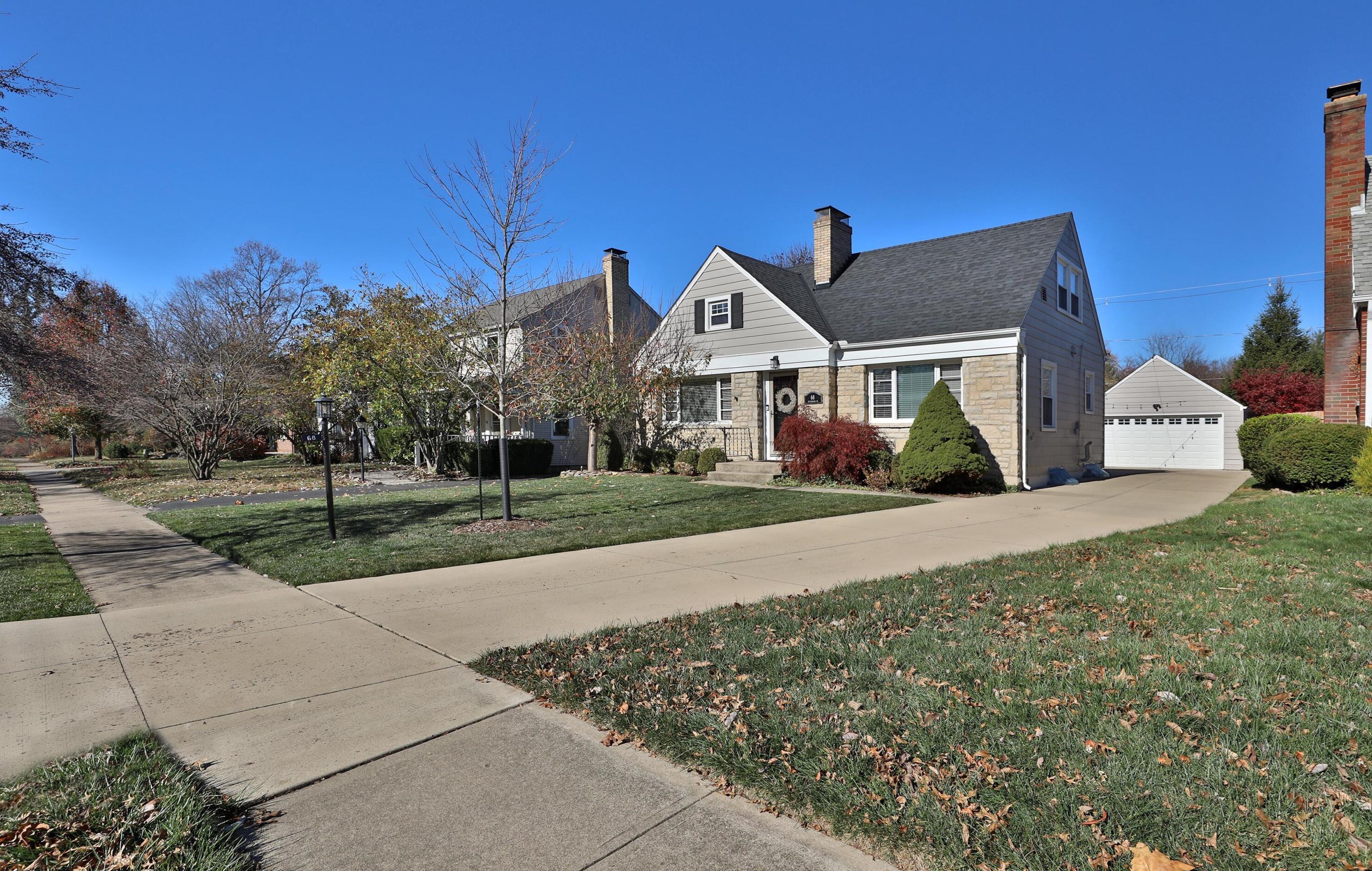 68 Nottingham Rd, Columbus, OH 43214-2036
