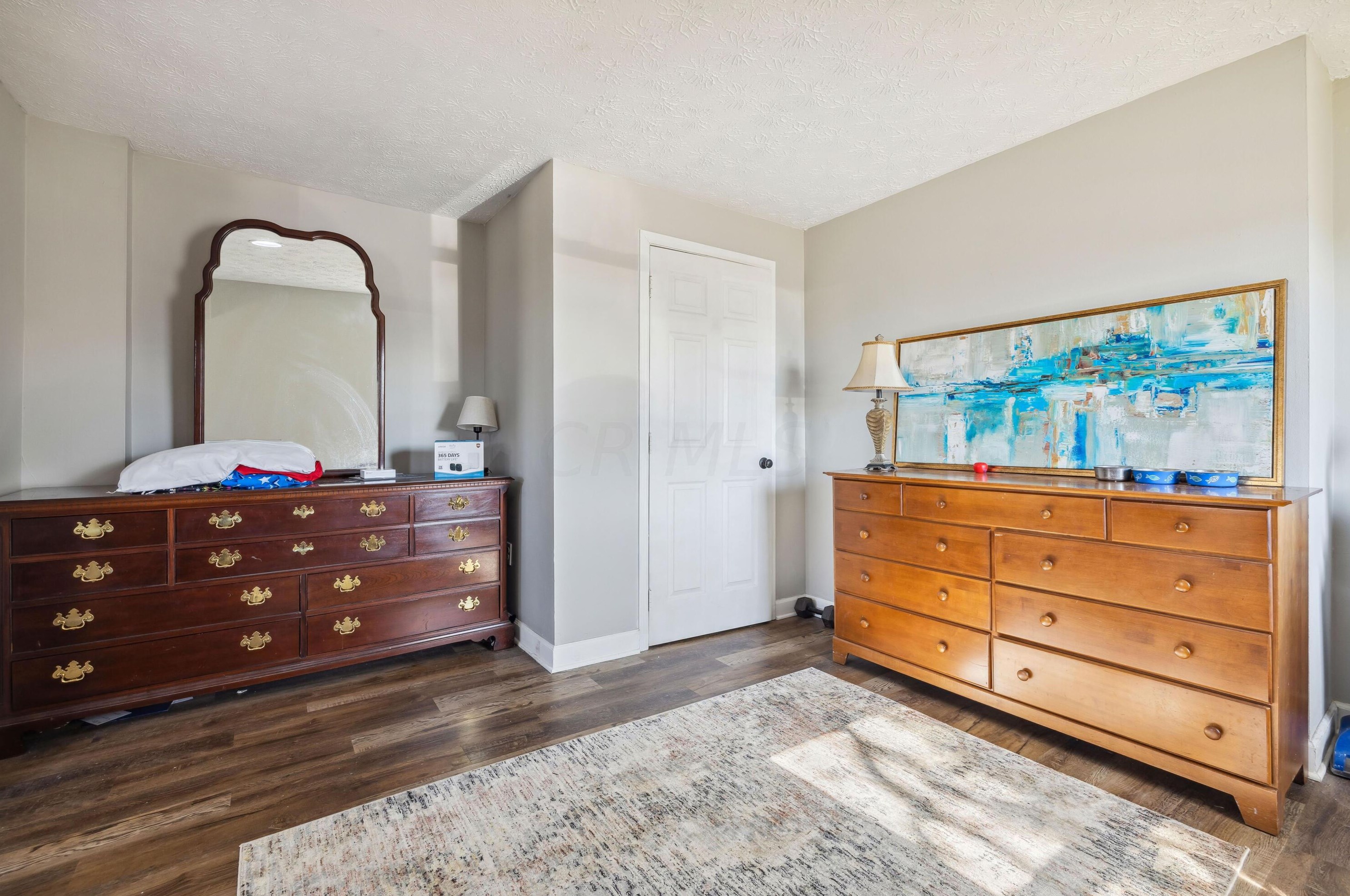 286 Skidmore St, Columbus OH 43215-4473 exterior