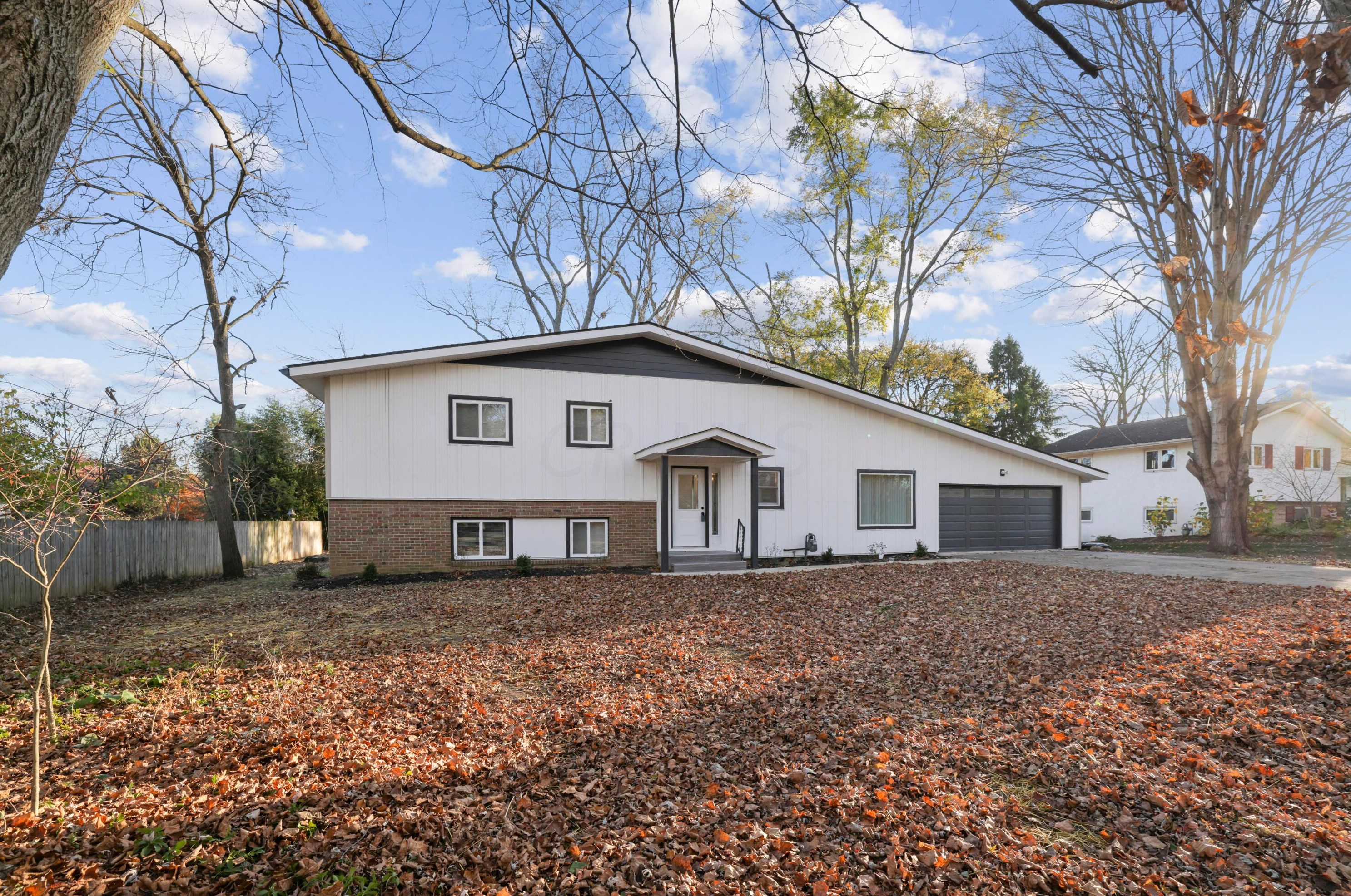 3965 Schirtzinger Rd, Hilliard, OH 43026