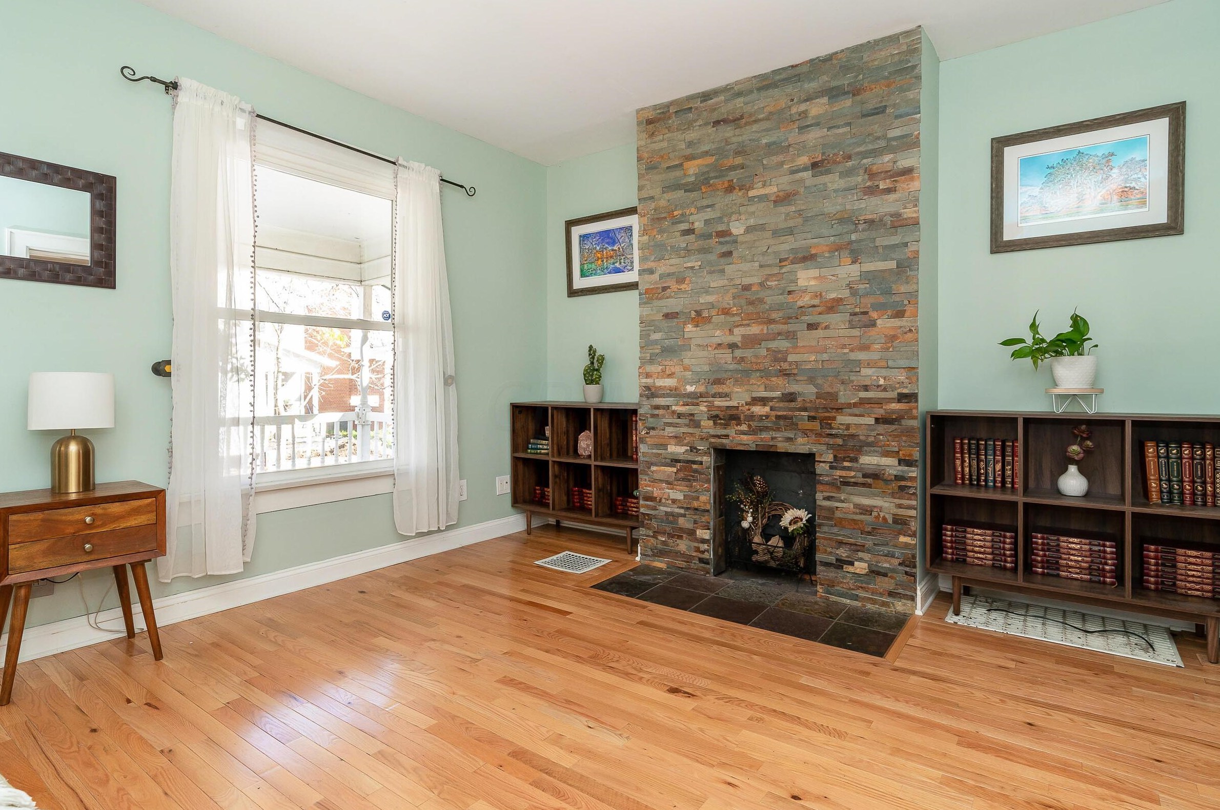 221 Morrill Ave, Columbus OH 43207-1110 exterior