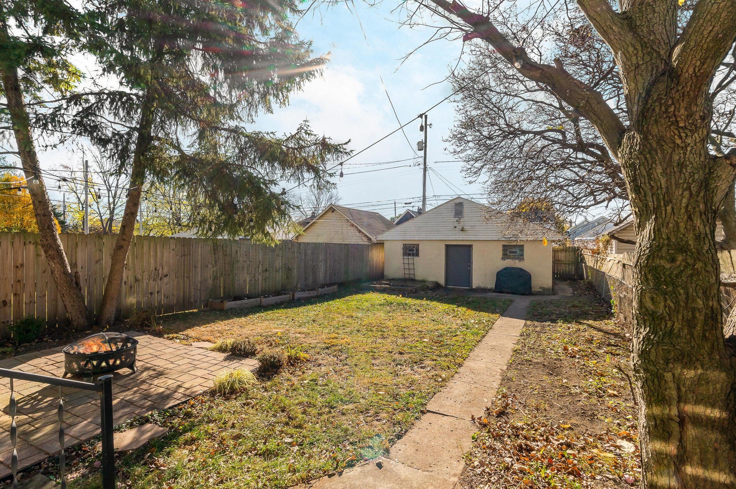 221 Morrill Ave, Columbus, OH 43207-1110