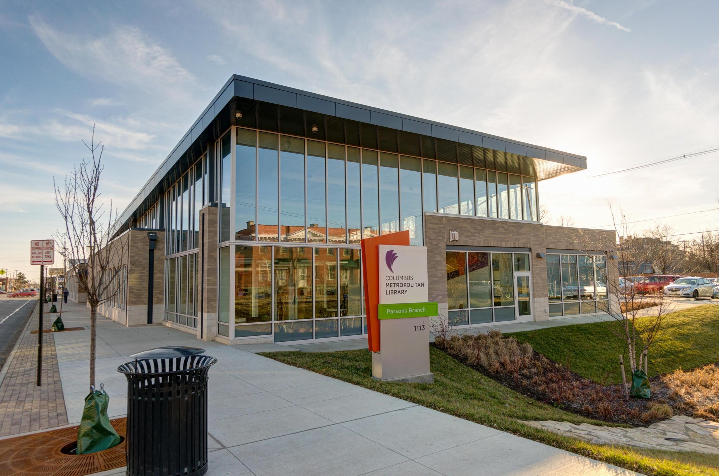 221 Morrill Ave, Columbus OH 43207-1110 exterior