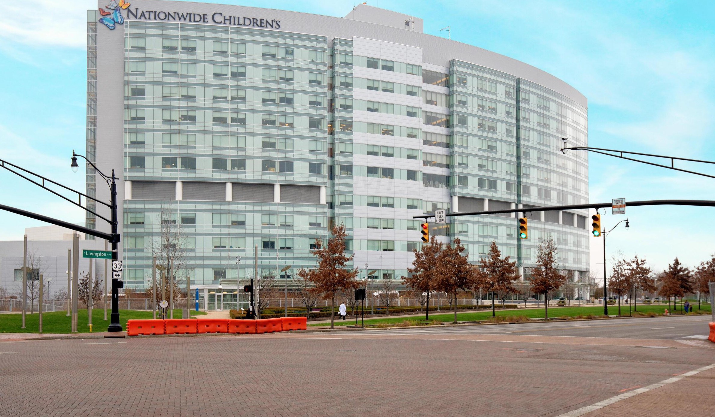 221 Morrill Ave, Columbus OH 43207-1110 exterior