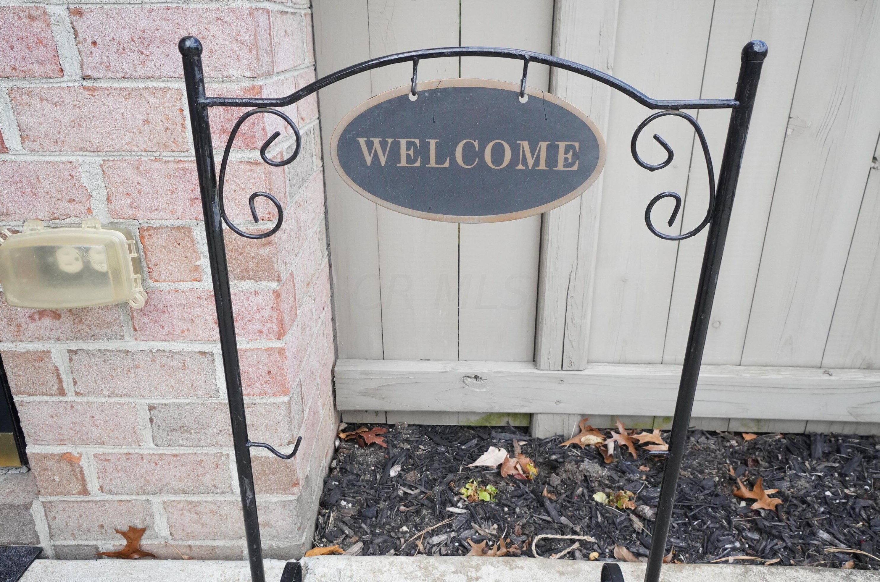 1317 Amberlea Dr, Columbus, OH 43230-6857