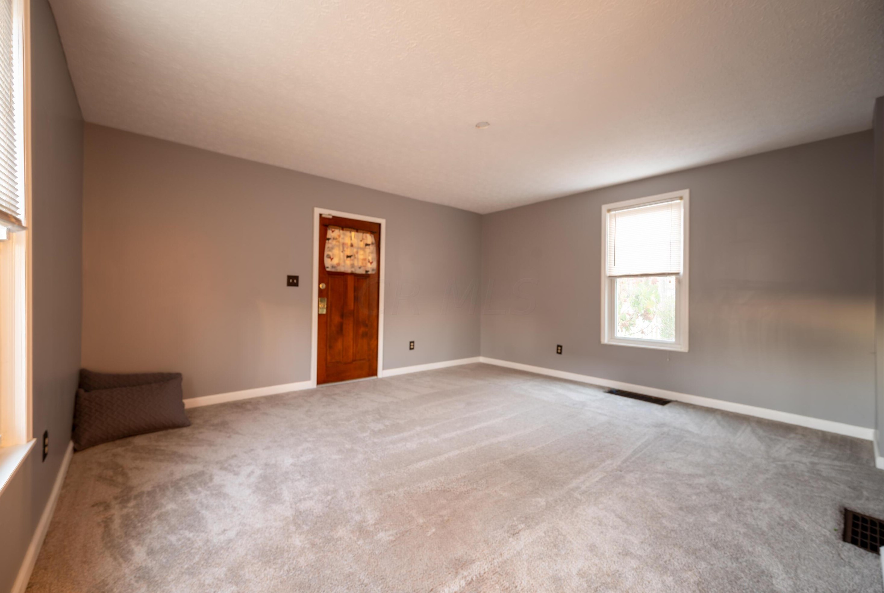 478 Josephine Ave, Columbus OH 43204-1164 exterior