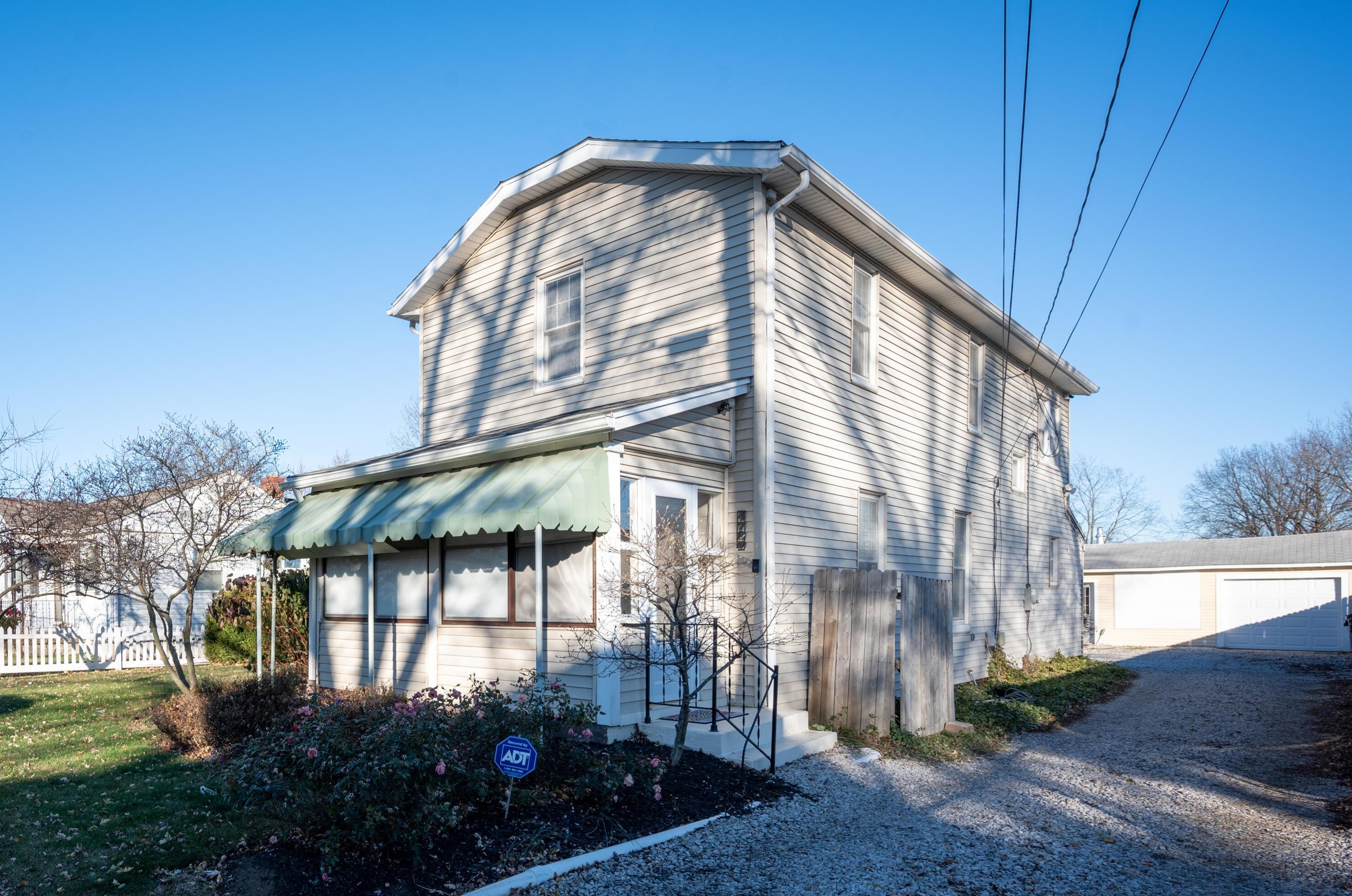 478 Josephine Ave, Columbus, OH 43204-1135