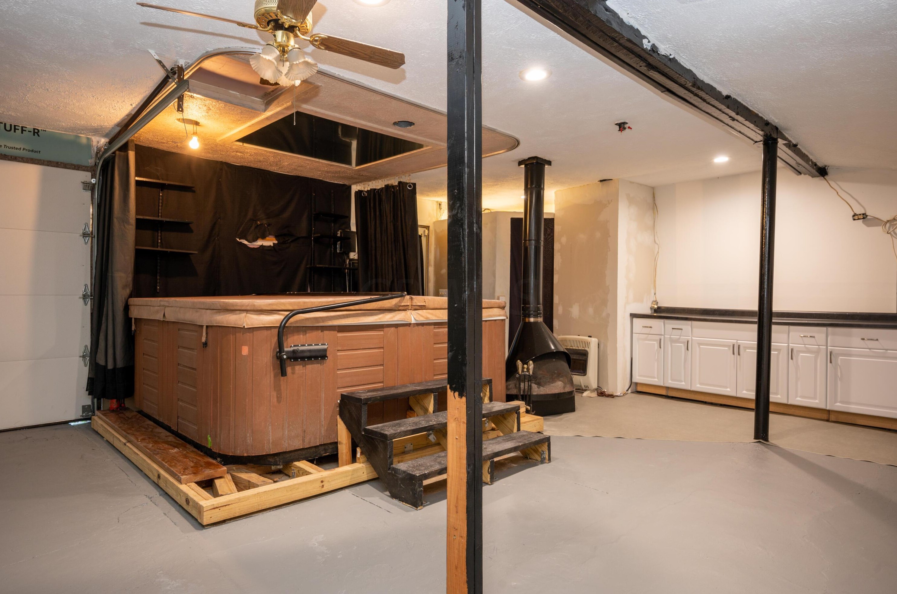 478 Josephine Ave, Columbus OH 43204-1164 exterior