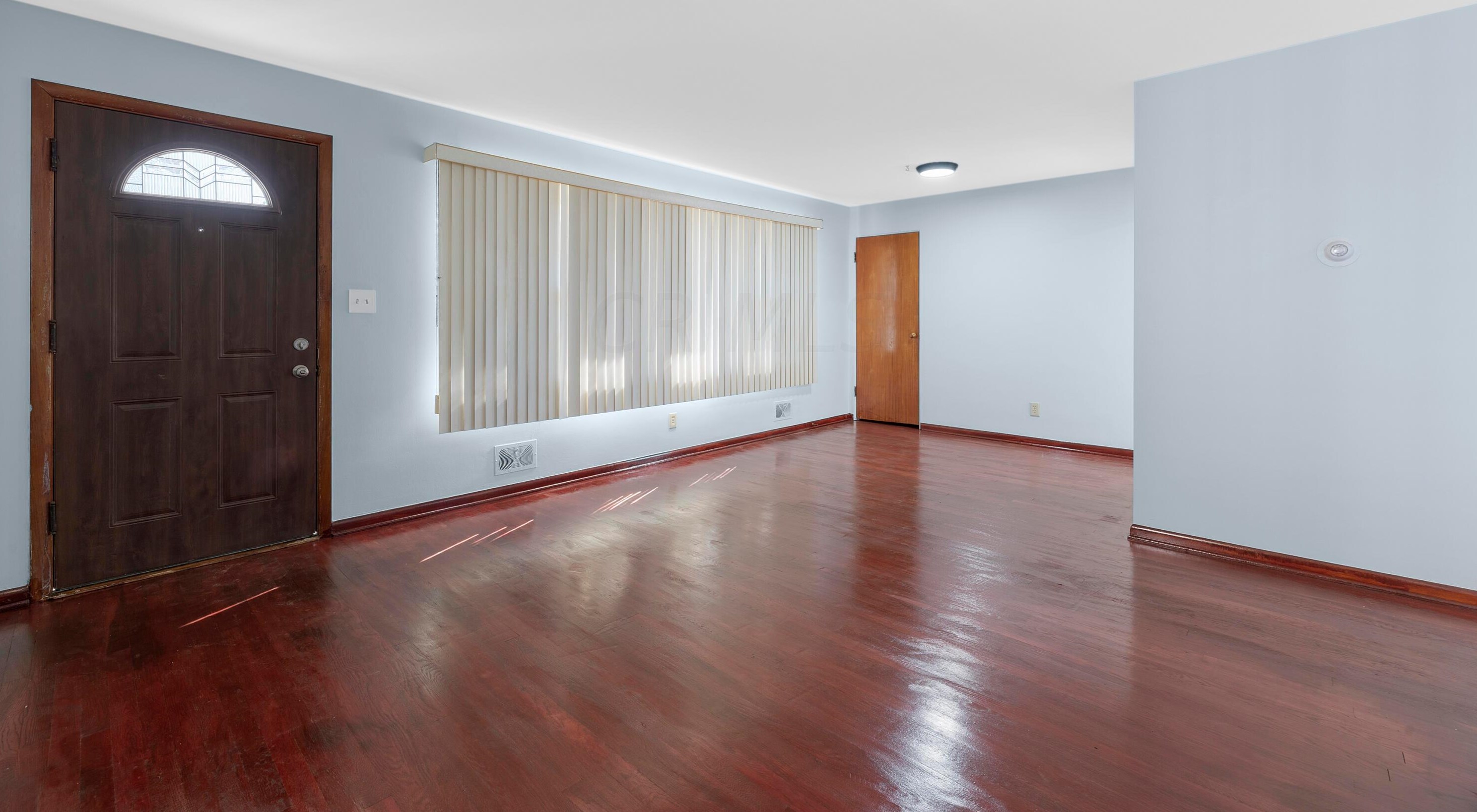 791 Ashburton Rd, Columbus OH  43227-1027 exterior