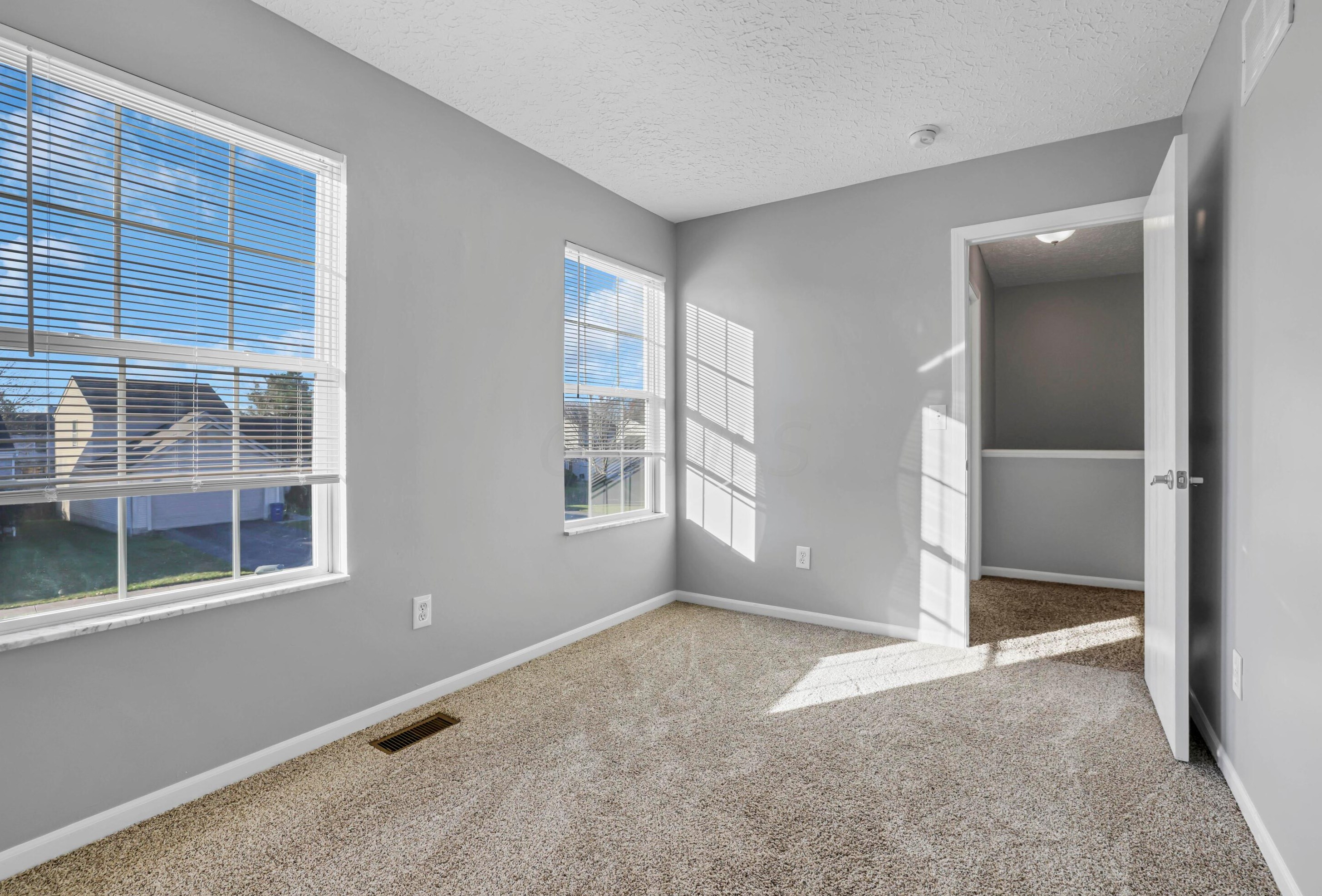6342 Whims Rd, Cnl Wnchstr OH  43110-8577 exterior