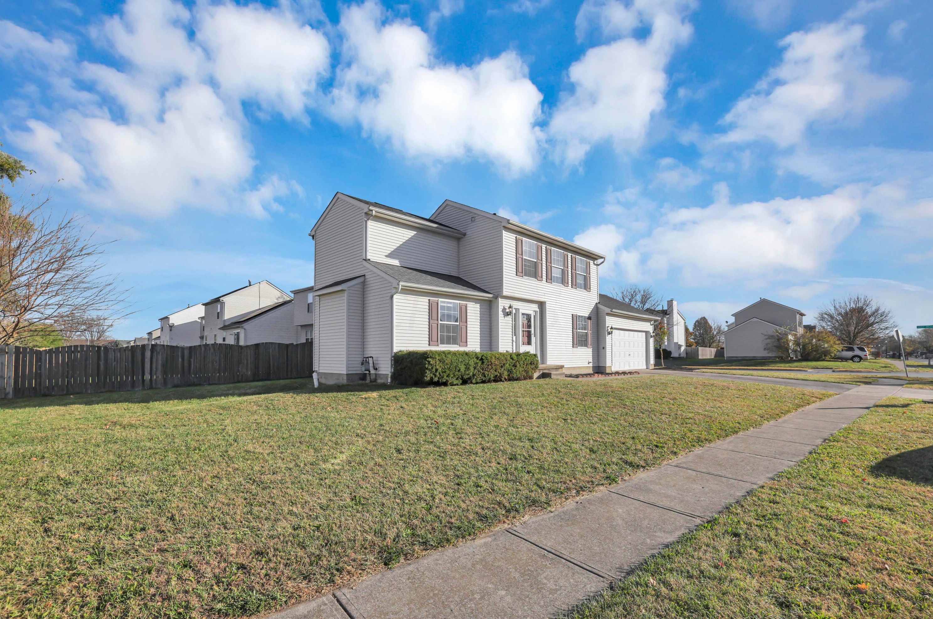 6342 Whims Rd, Cnl Wnchstr OH  43110-8577 exterior
