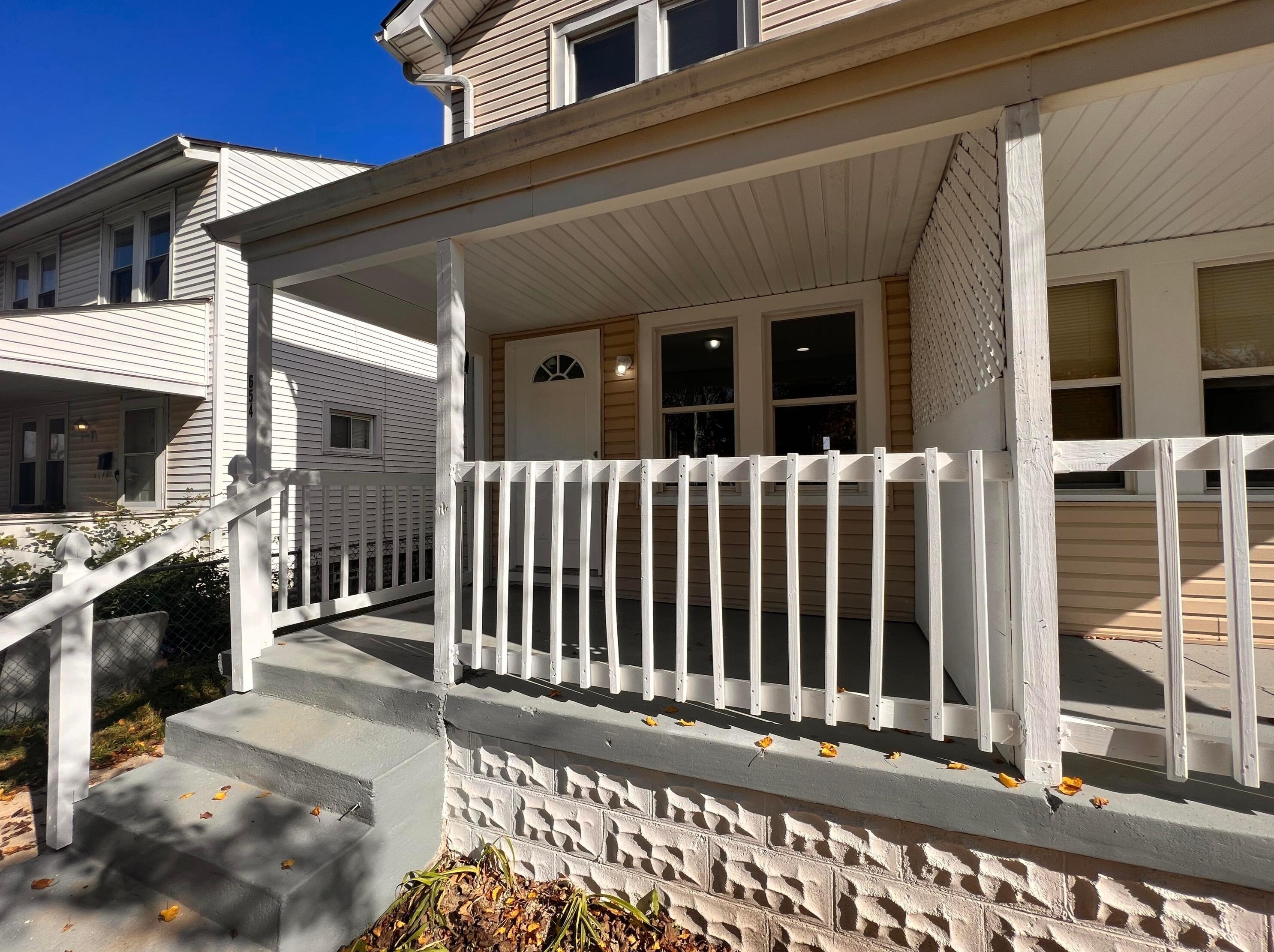 654 Burgess Ave, Columbus, OH 43204-2933