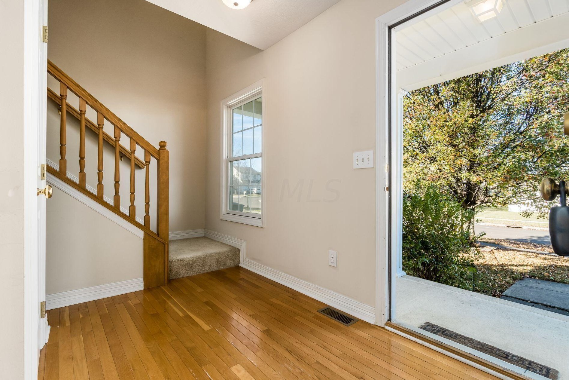 2833 Gablewood Dr, Columbus OH 43219-5030 exterior