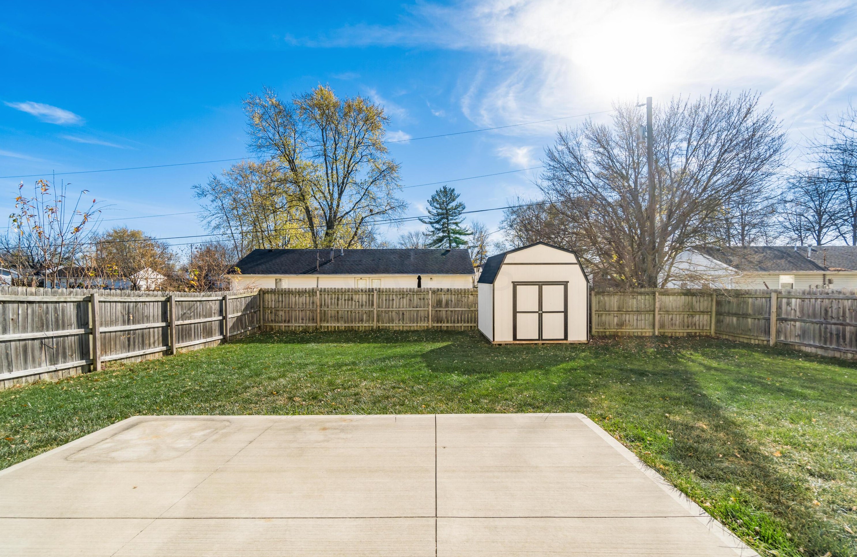 2833 Gablewood Dr, Columbus OH 43219-5030 exterior