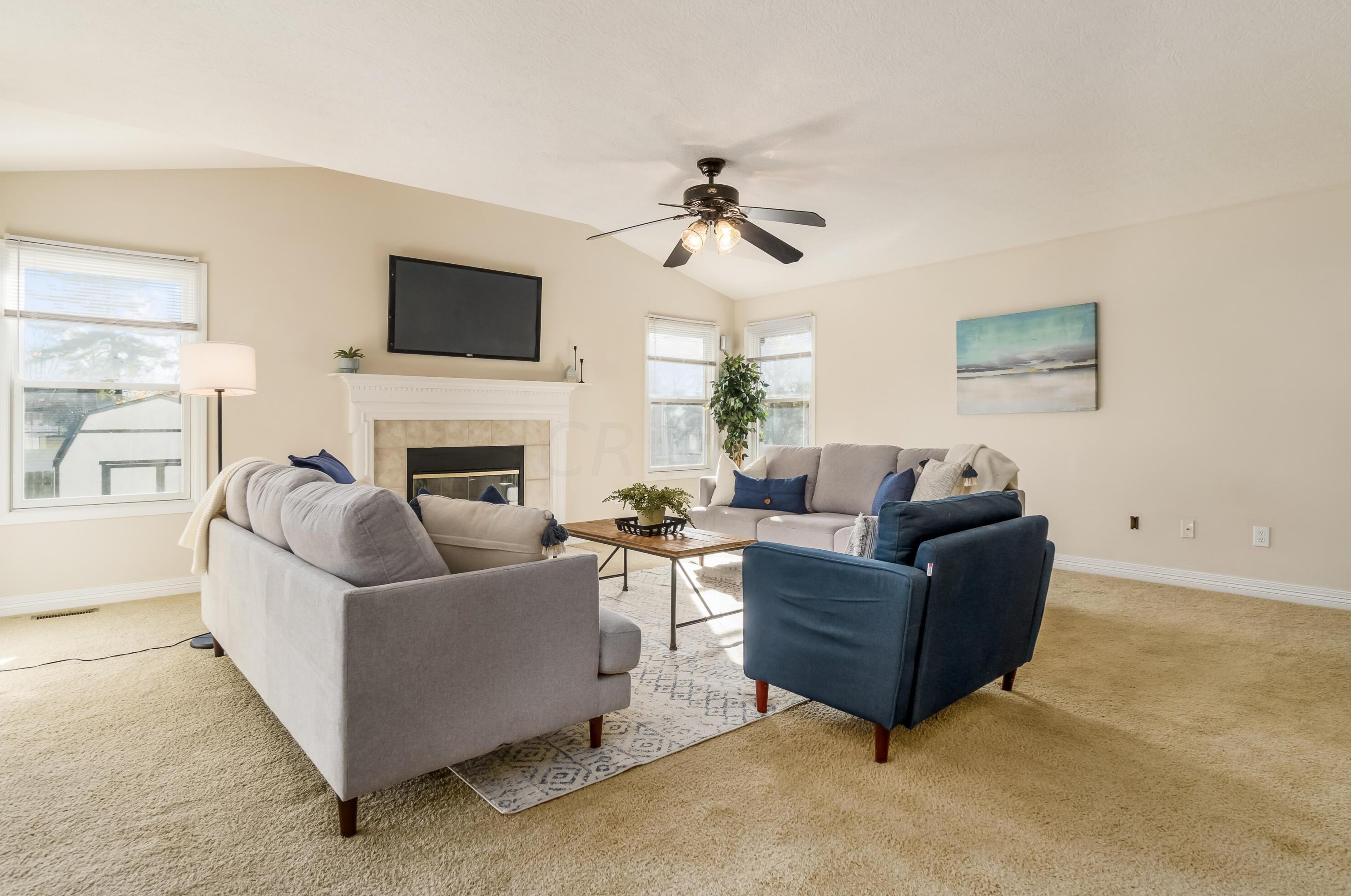 2833 Gablewood Dr, Columbus OH 43219-5030 exterior