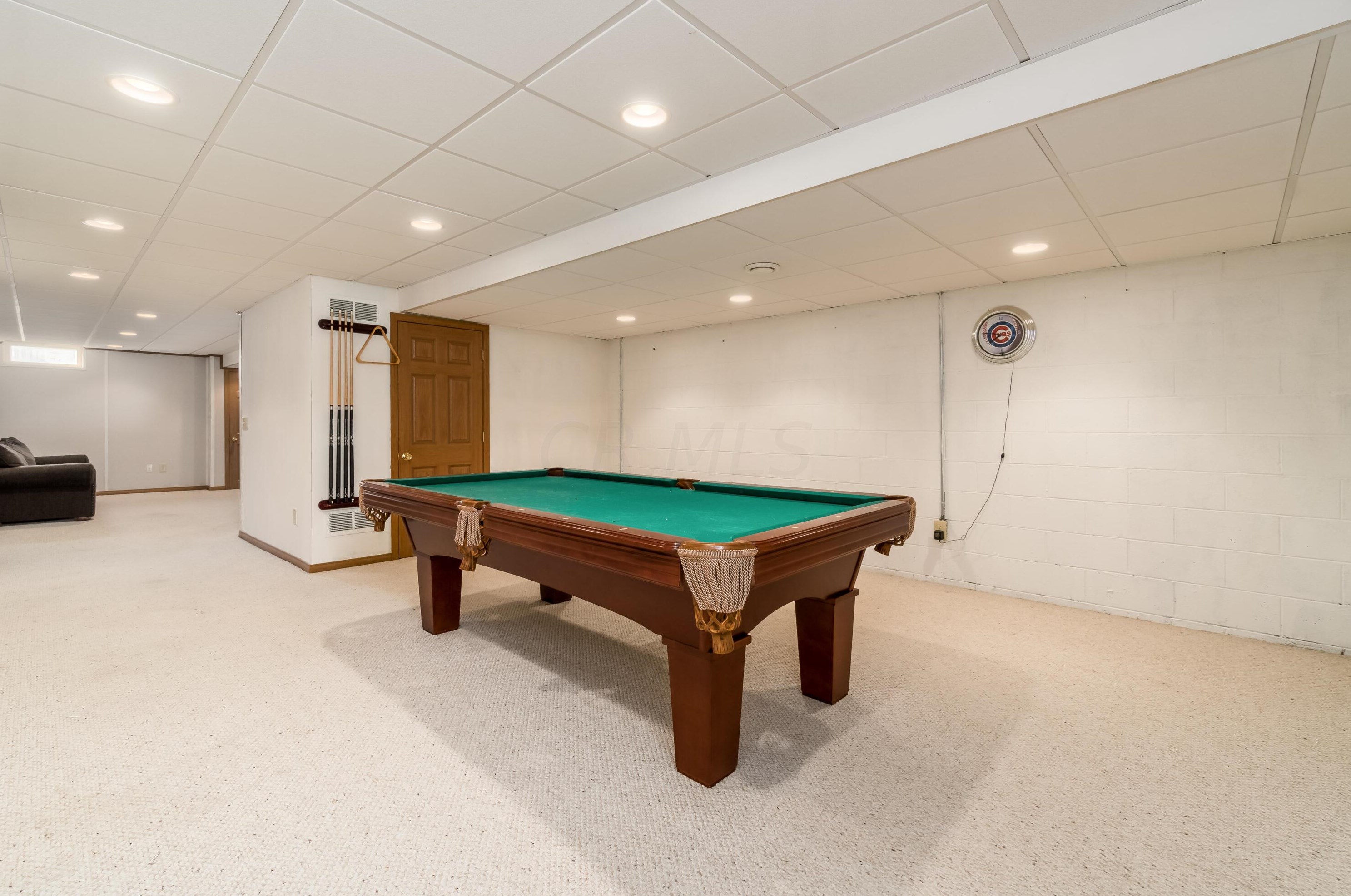 2833 Gablewood Dr, Columbus OH 43219-5030 exterior