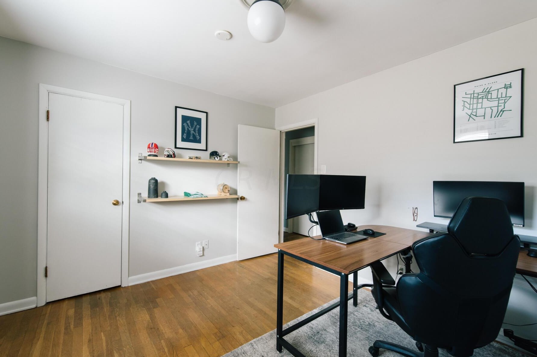 2852 Berwick Blvd, Columbus OH  43209-3001 exterior