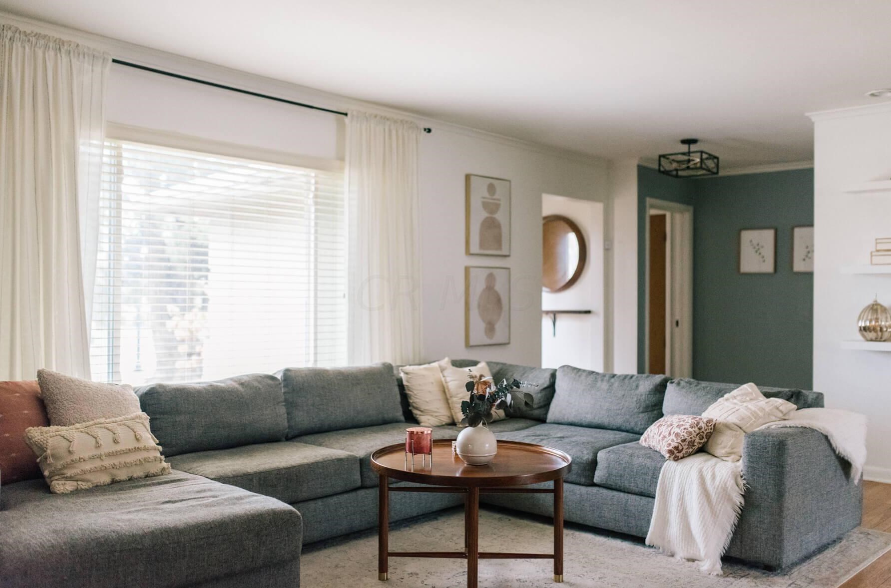 2852 Berwick Blvd, Columbus OH  43209-3001 exterior