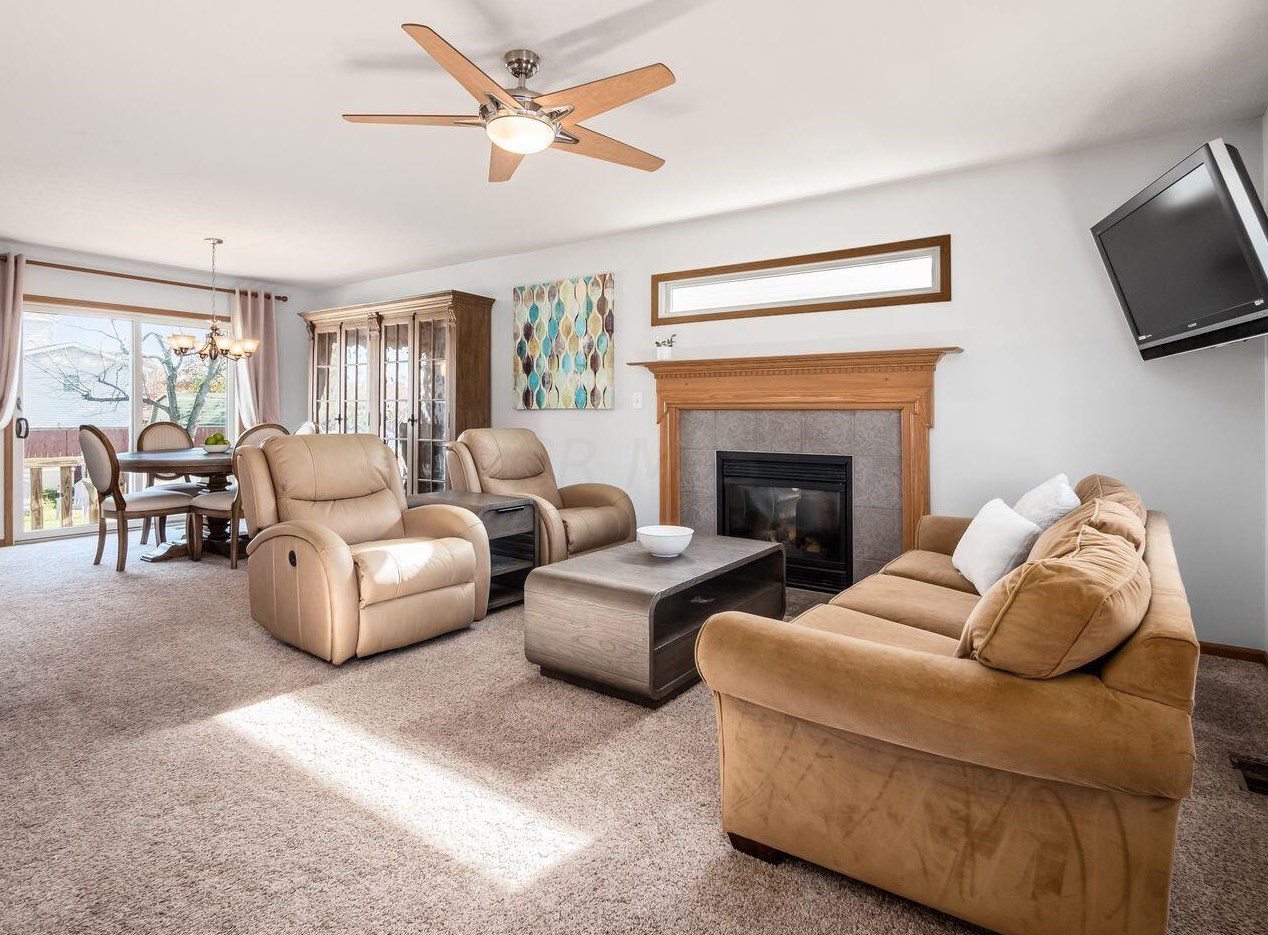 280 Hayfield Dr, Delaware, OH 43015-4289