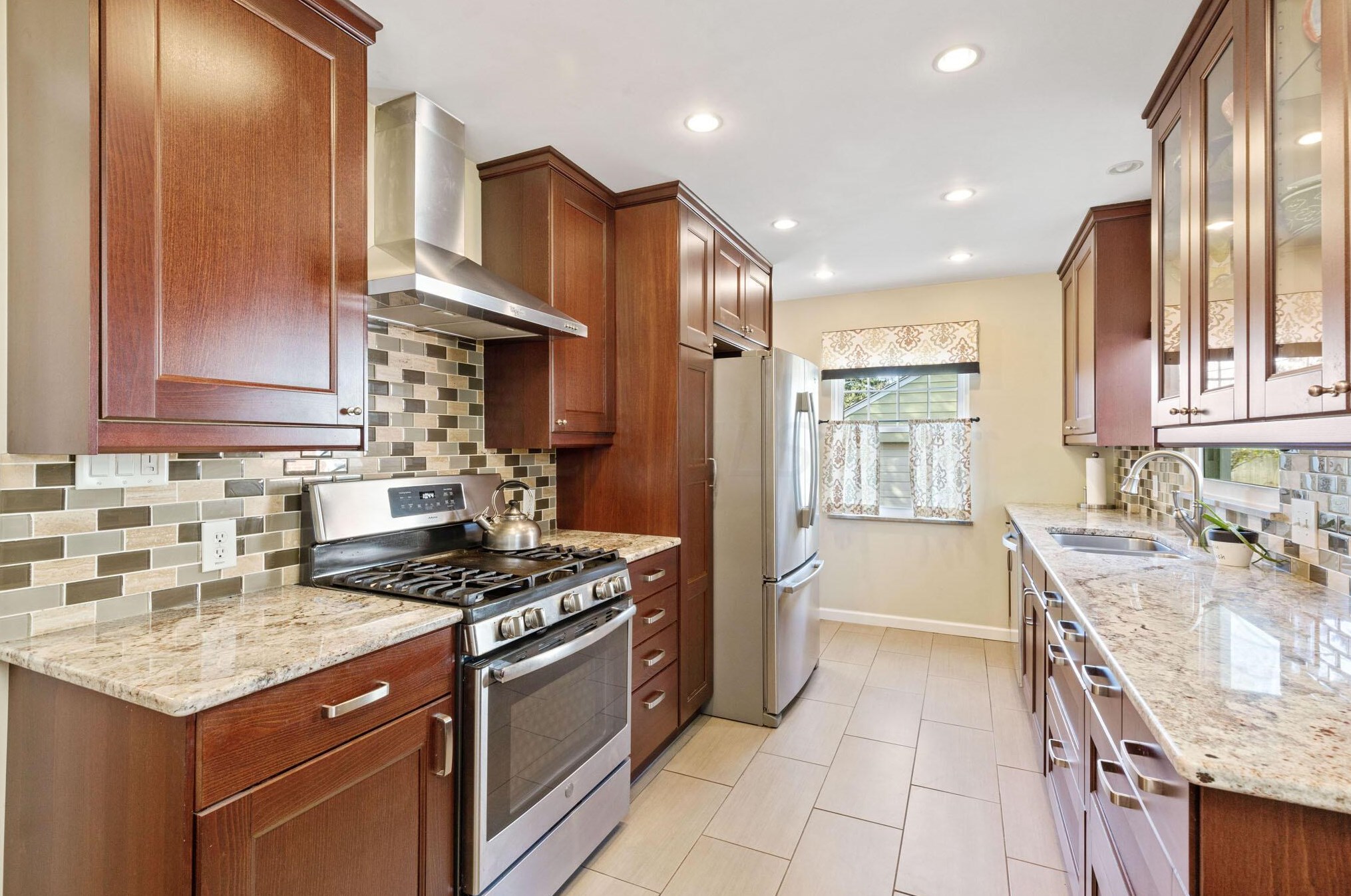 953 Pleasant Ridge Ave, Columbus OH 43209-5416 exterior