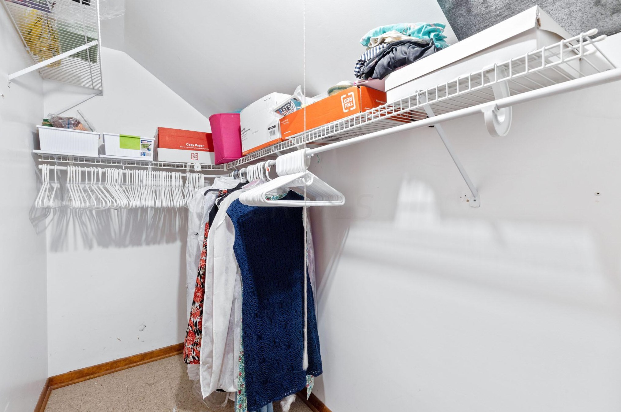 953 Pleasant Ridge Ave, Columbus OH 43209-5416 exterior