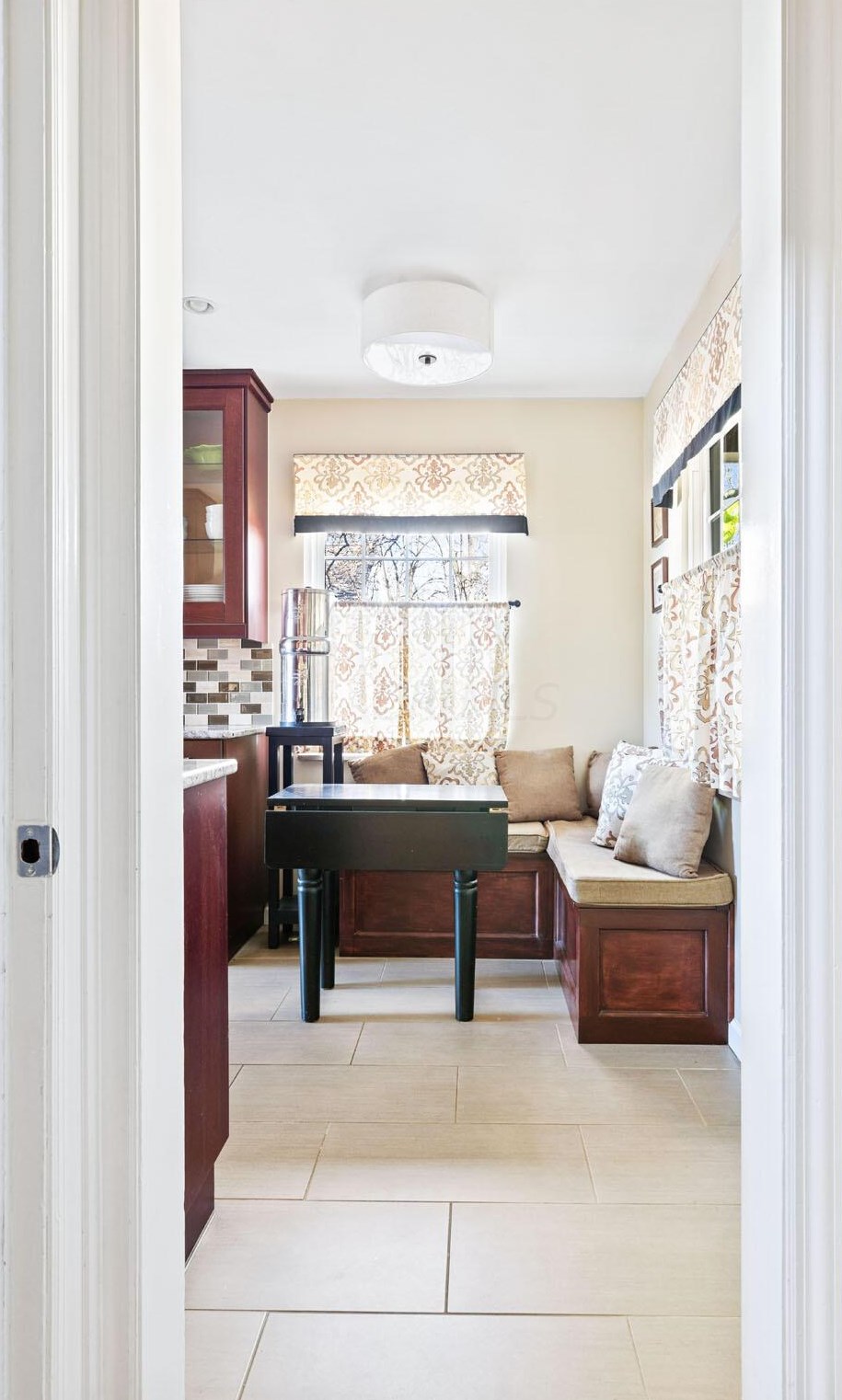 953 Pleasant Ridge Ave, Columbus OH 43209-5416 exterior