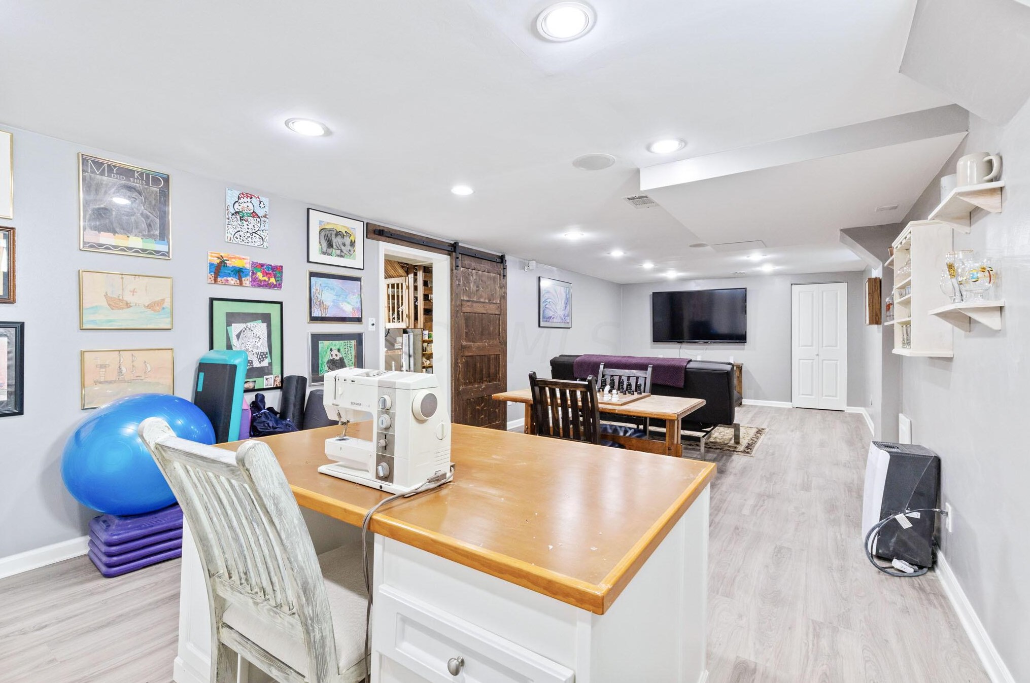 953 Pleasant Ridge Ave, Columbus OH 43209-5416 exterior