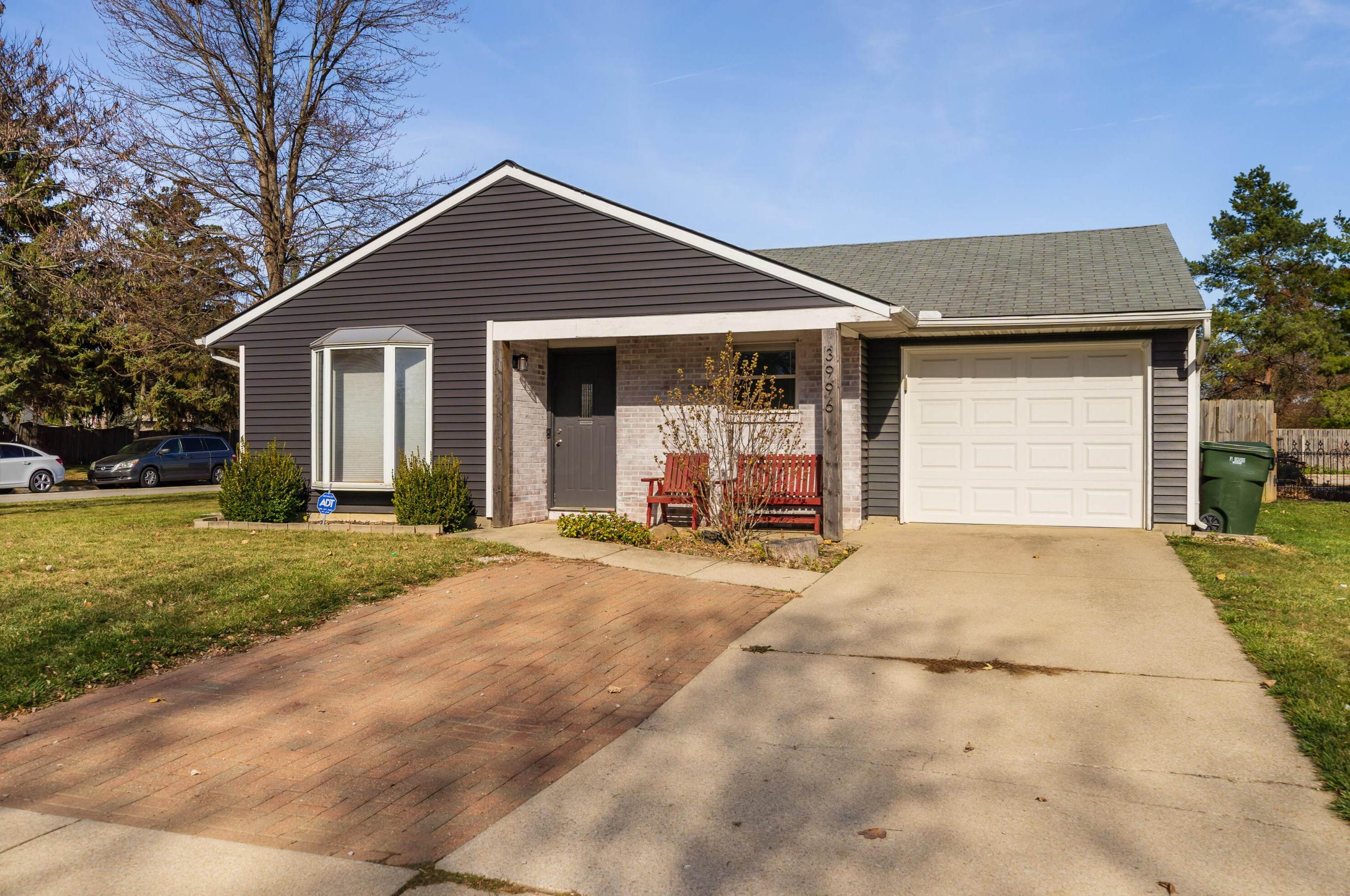3996 Deer Lake Way, Columbus, OH 43204-5002