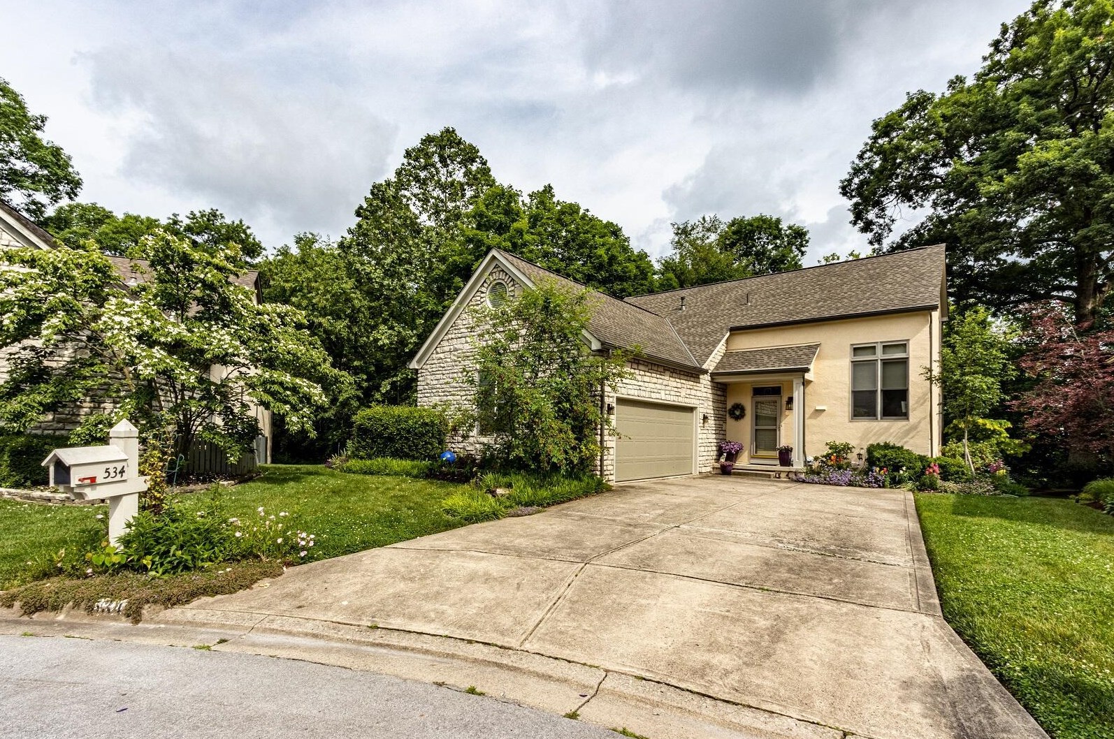534 Westbury Woods Ct, Westerville, OH 43081-7705