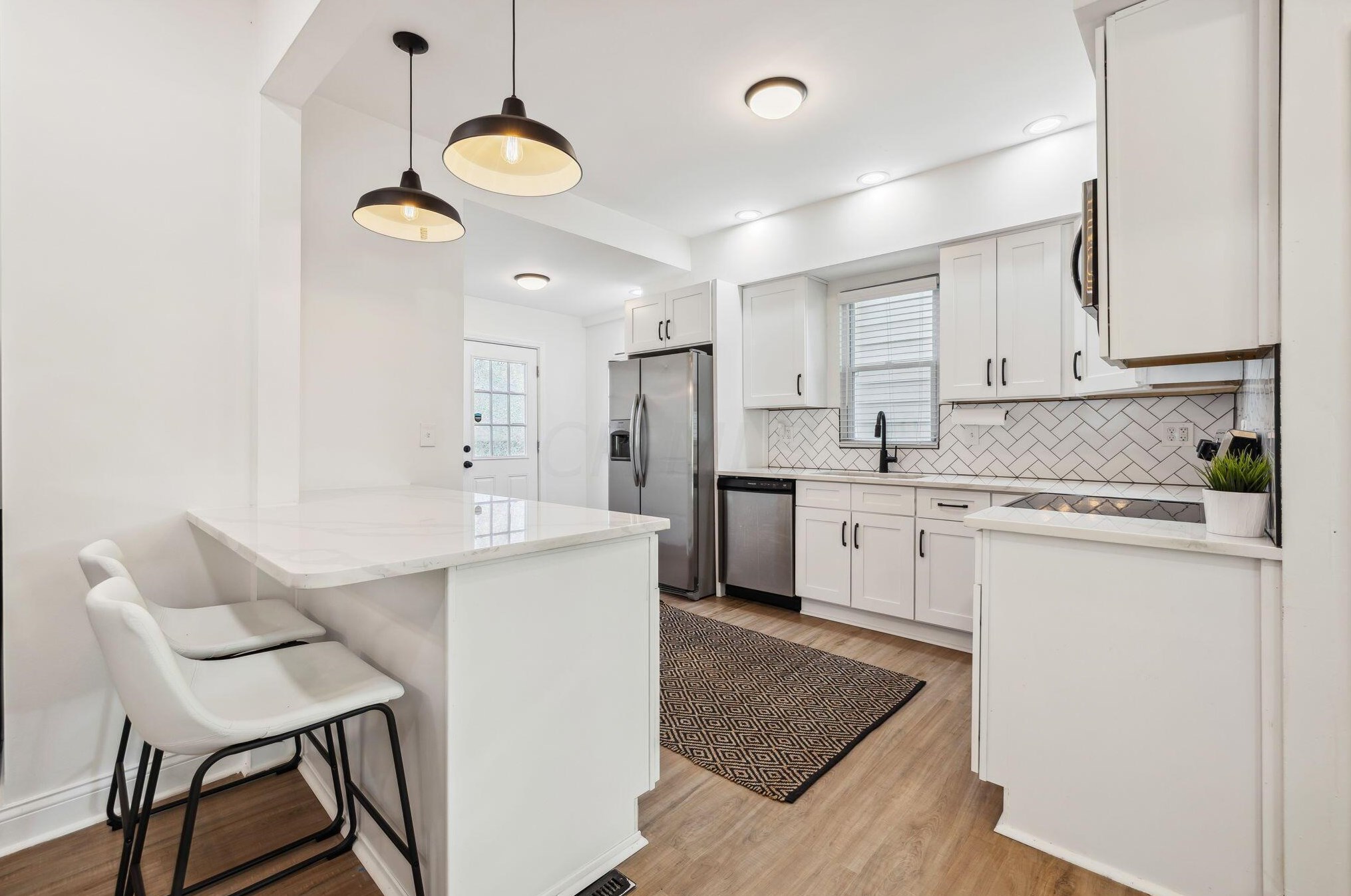 130 Dana Ave, Columbus OH  43222-1329 exterior