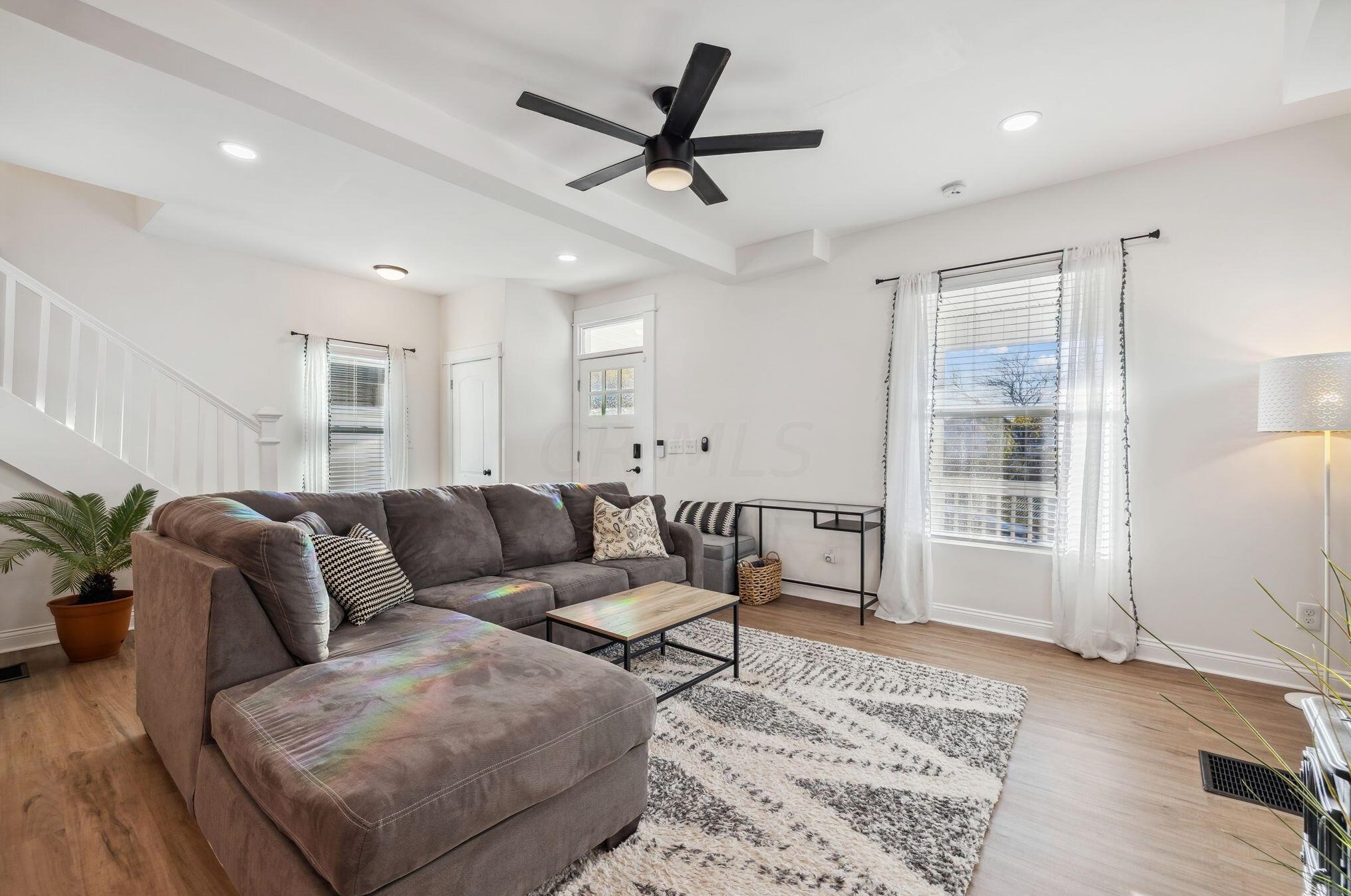 130 Dana Ave, Columbus OH  43222-1329 exterior