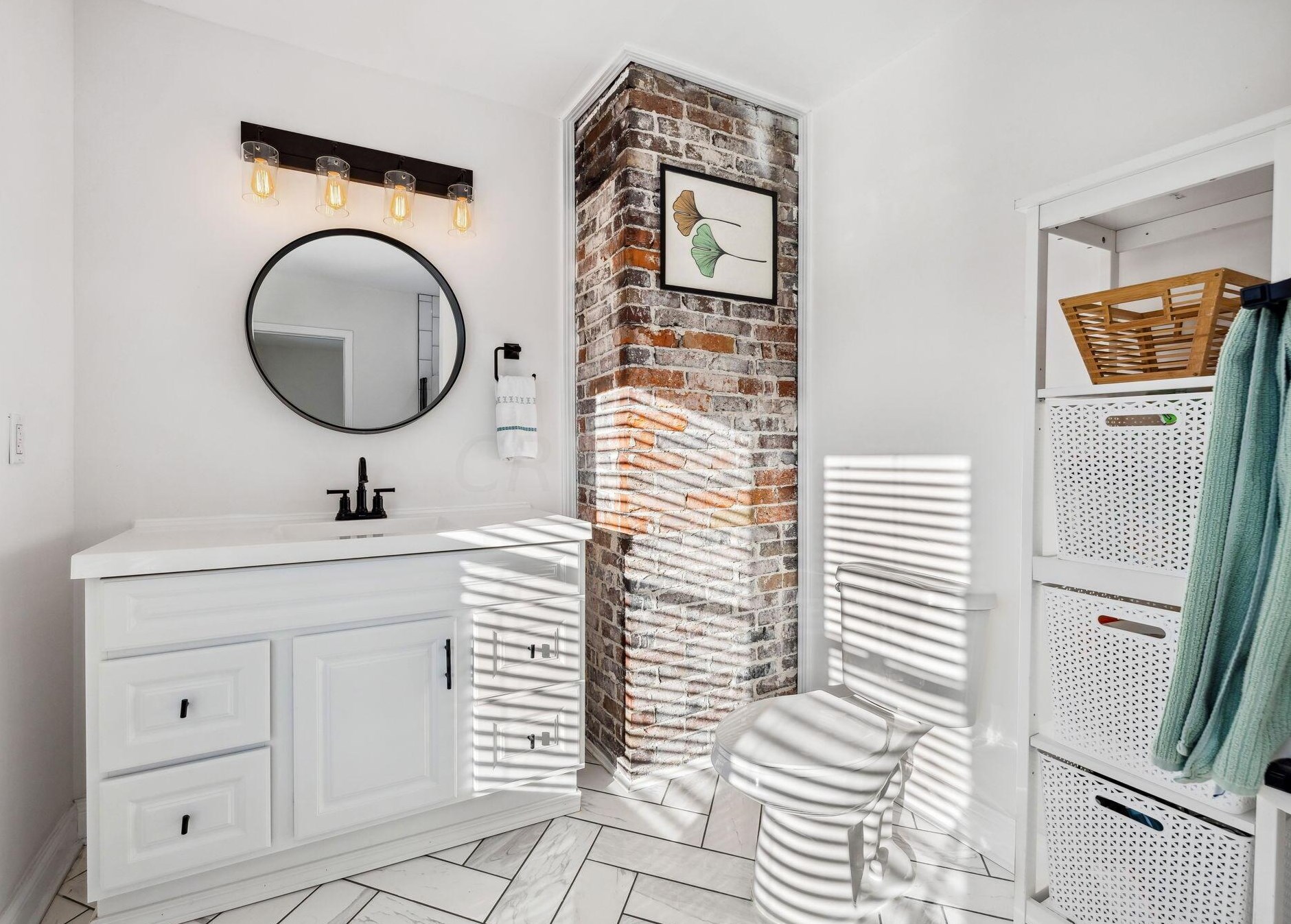 130 Dana Ave, Columbus OH  43222-1329 exterior