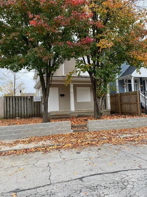 240 Cypress Ave, Columbus, OH 43223-1408