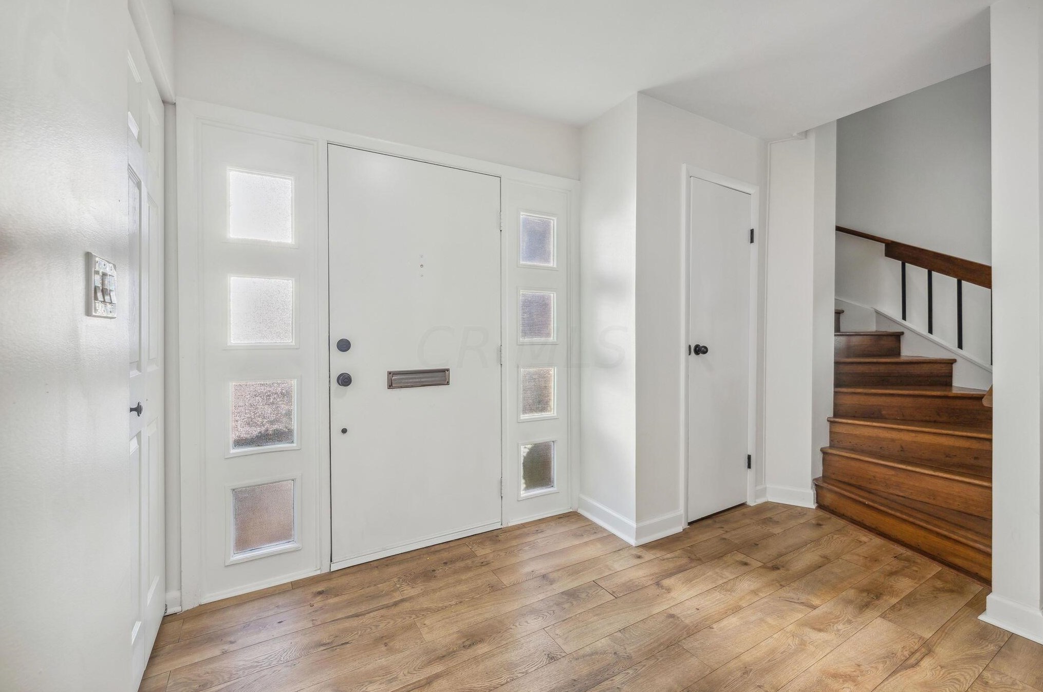 1568 Lafayette Dr, Columbus OH 43220-3867 exterior